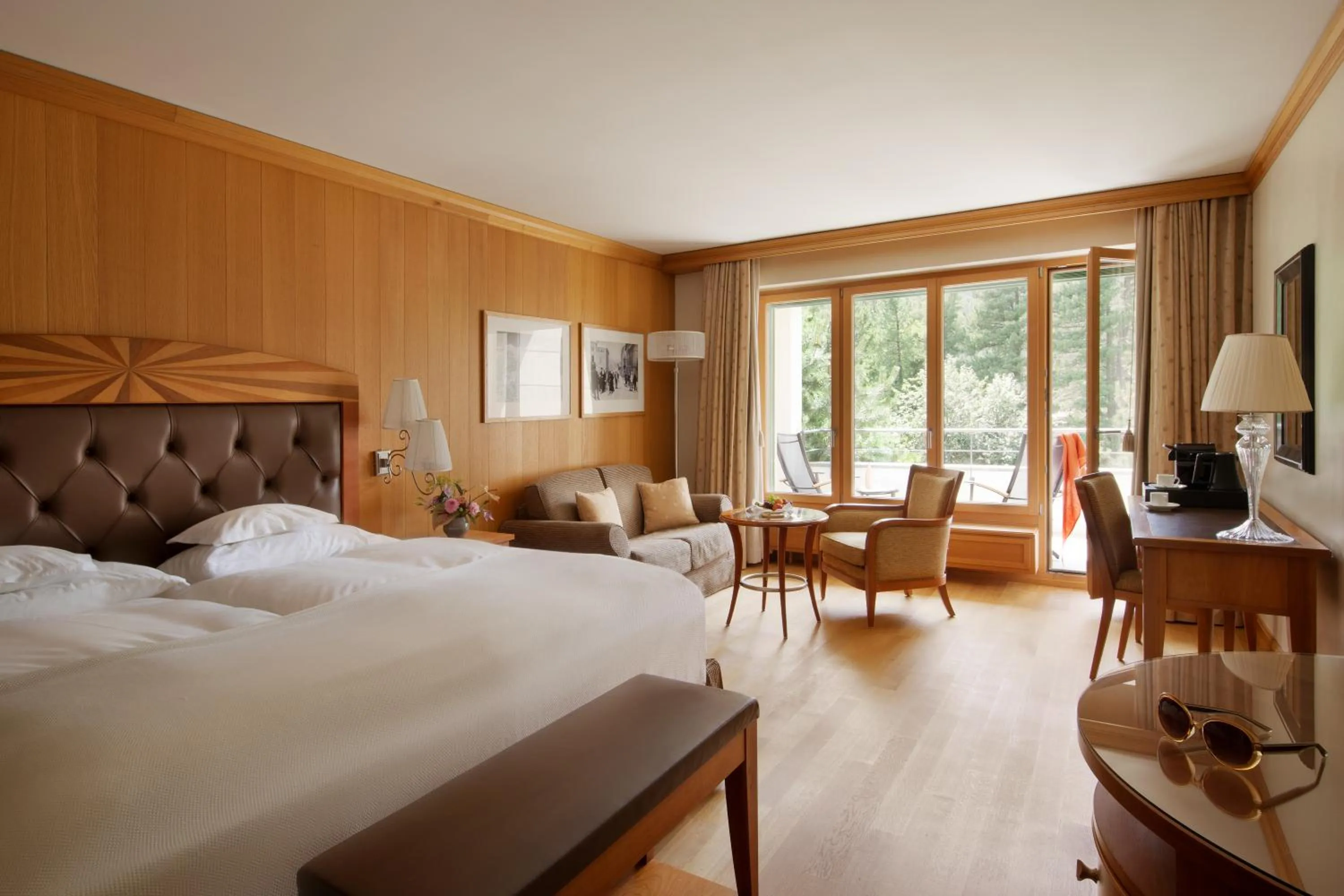 Bedroom, Bed in Grand Hotel Kronenhof