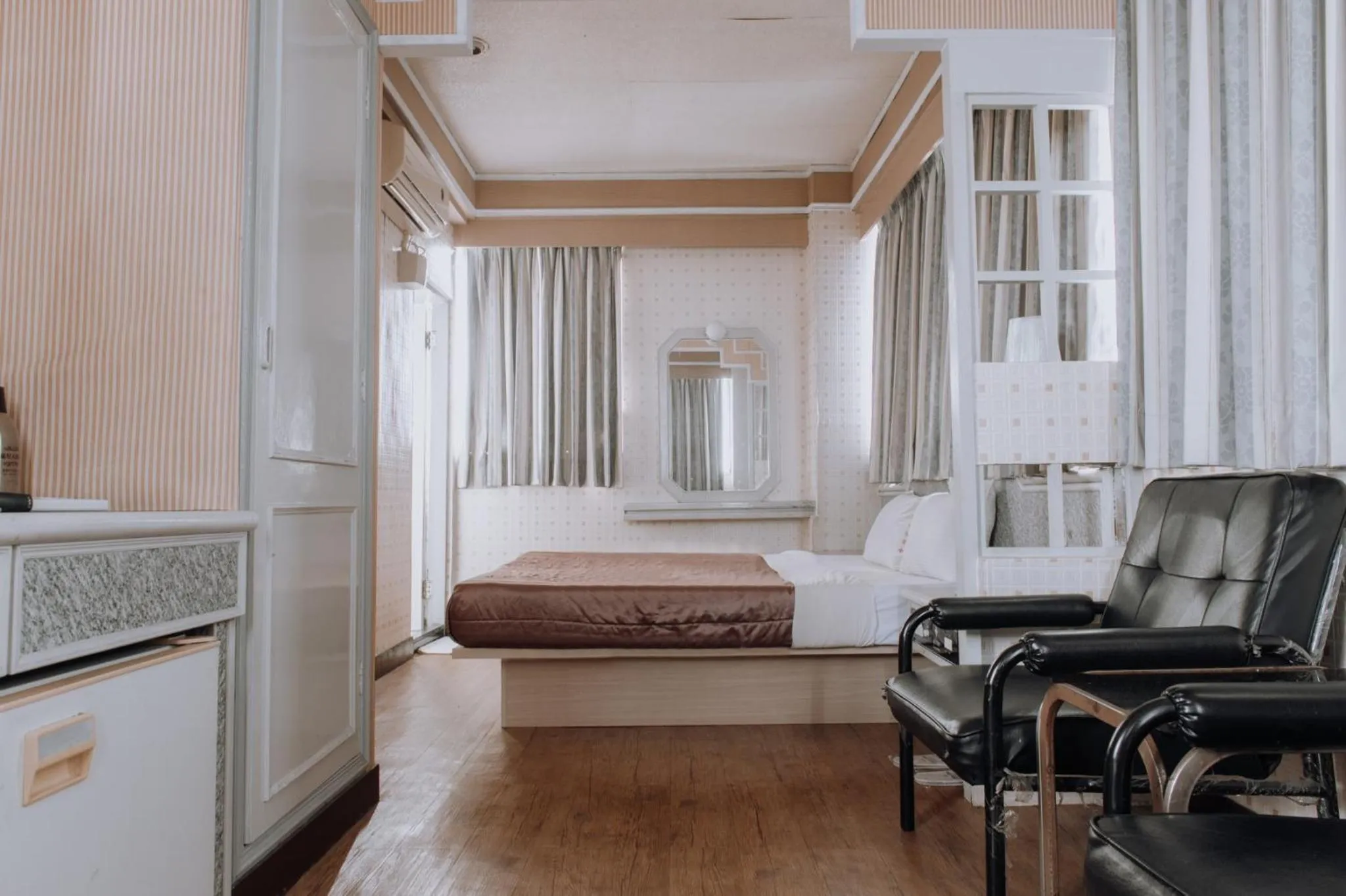 Bed in Tong Hsin Hotel