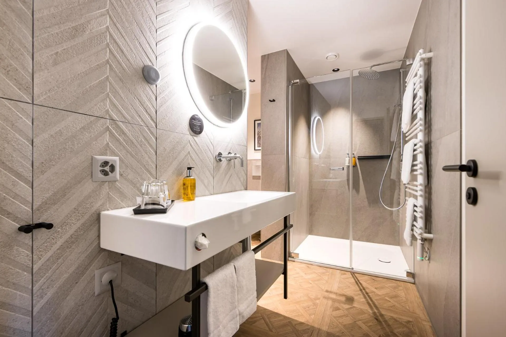 Shower in Klein Rigi