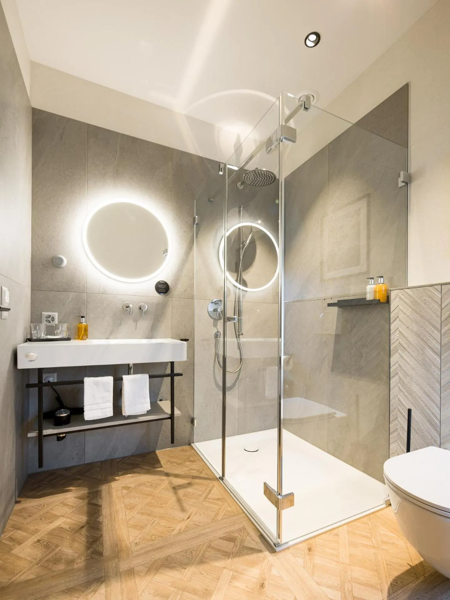 Shower in Klein Rigi