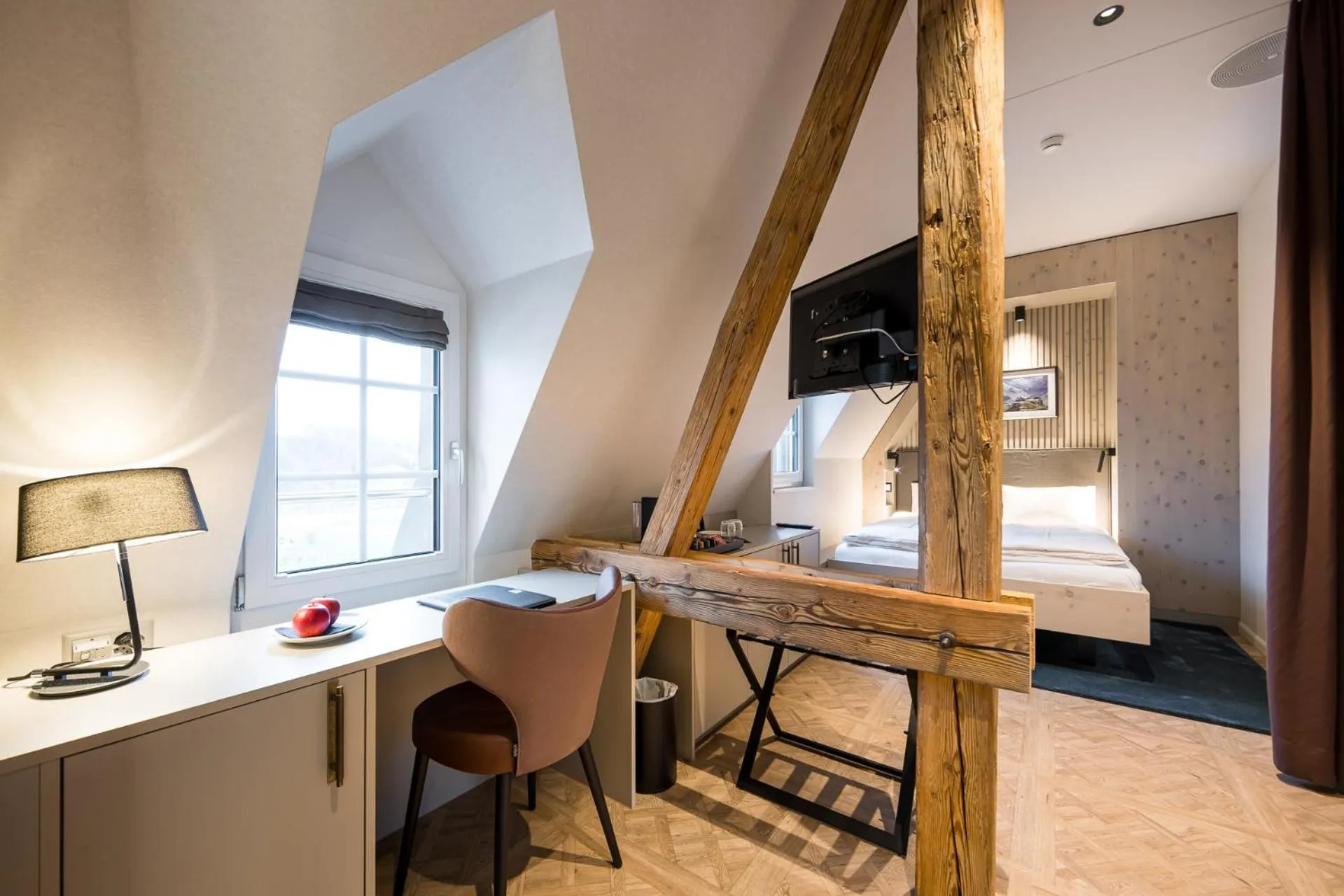 Photo of the whole room in Klein Rigi