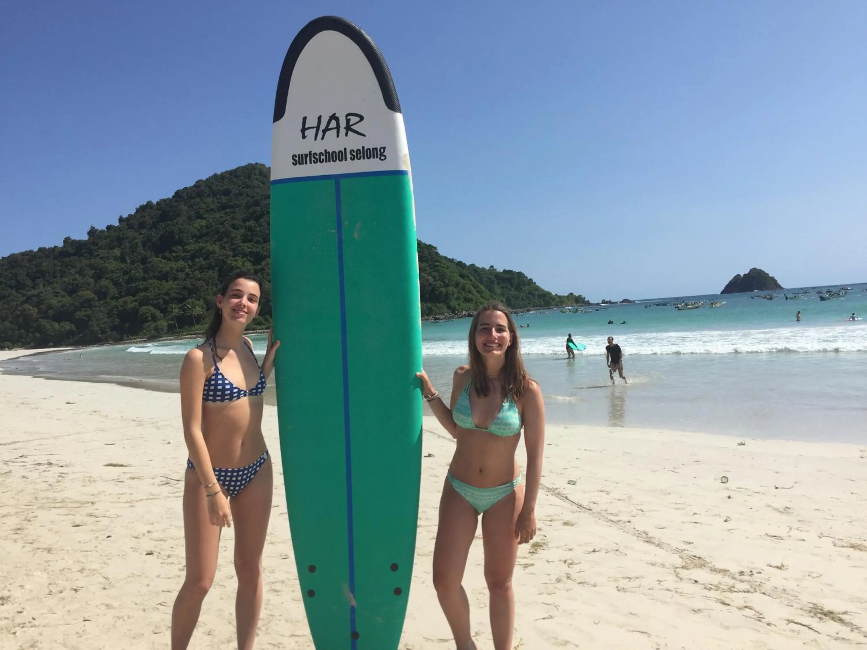 Tropical Sunday Bungalow - Surf And Stay