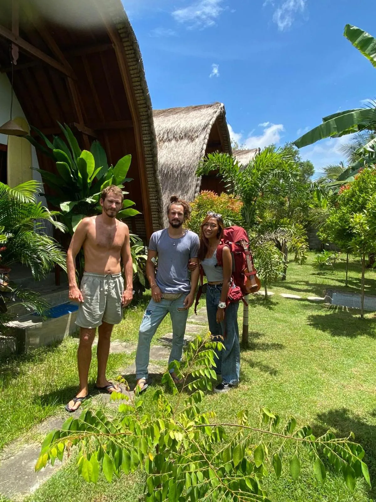 Tropical Sunday Bungalow - Surf And Stay