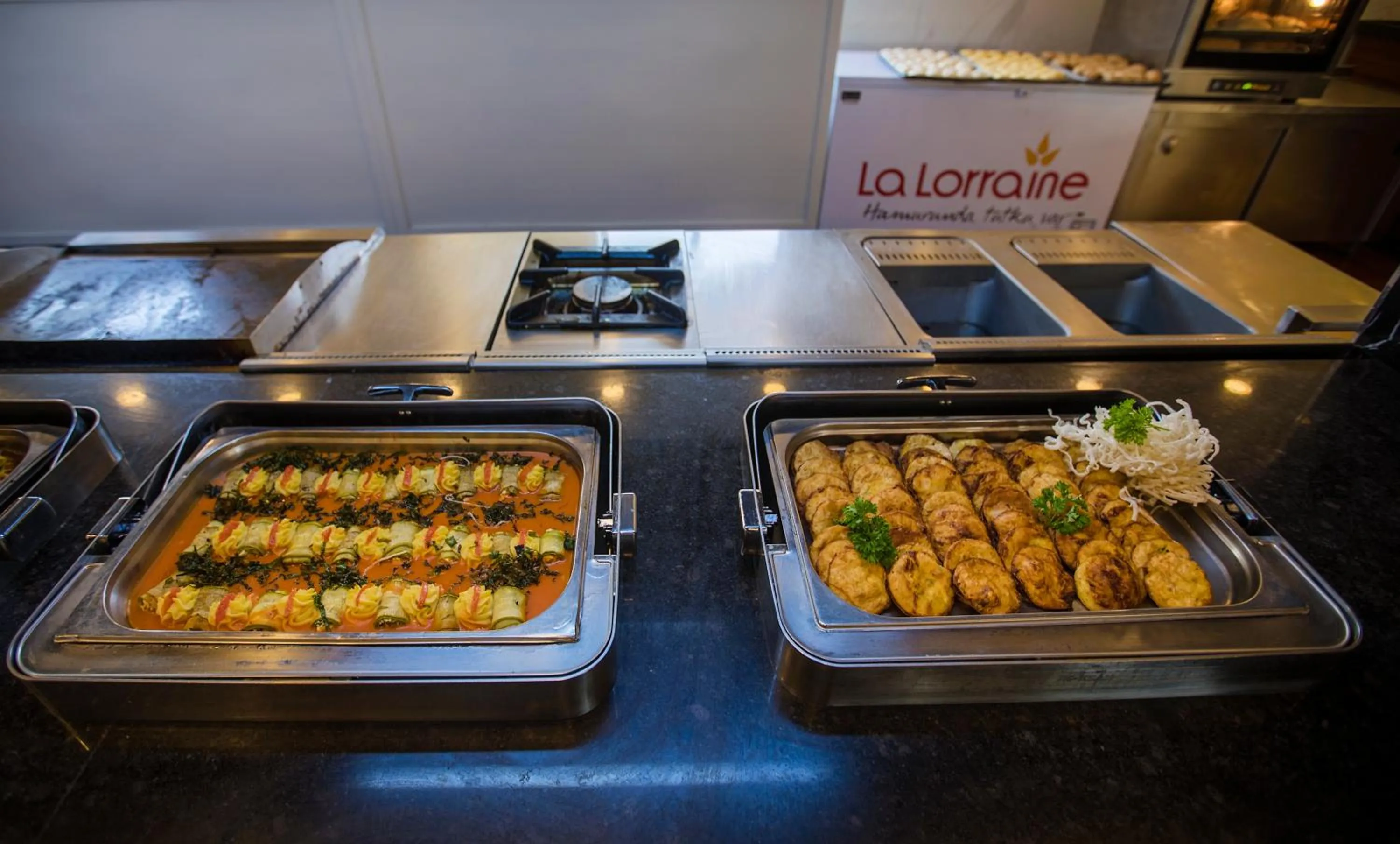 Restaurant/places to eat in MIRA MERIDIA BEACh RESORT HOTEL