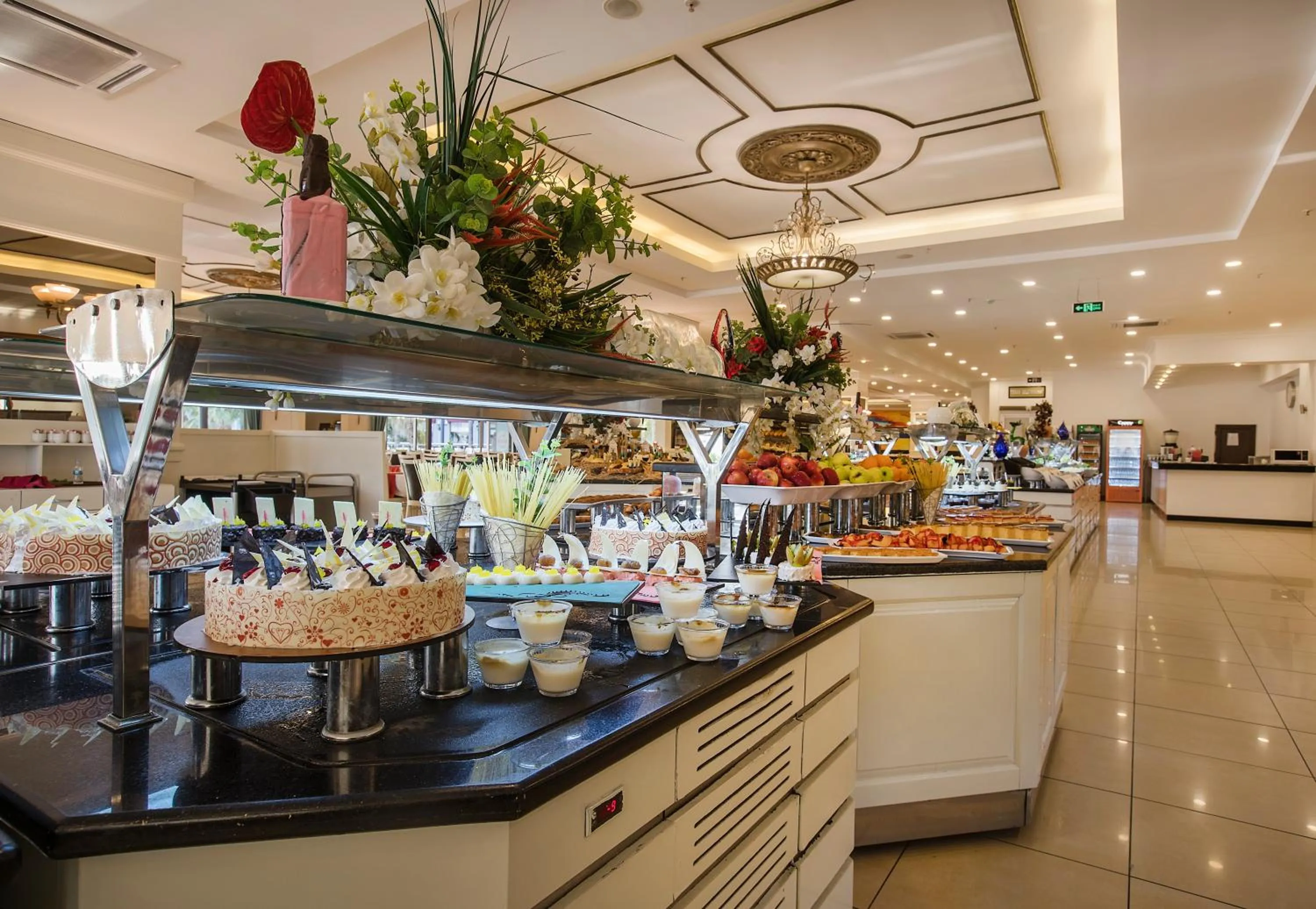 Restaurant/places to eat in MIRA MERIDIA BEACh RESORT HOTEL