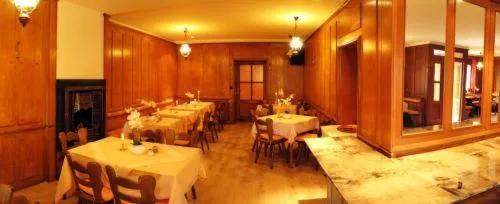 Restaurant/places to eat in Hotel 4 Hufen