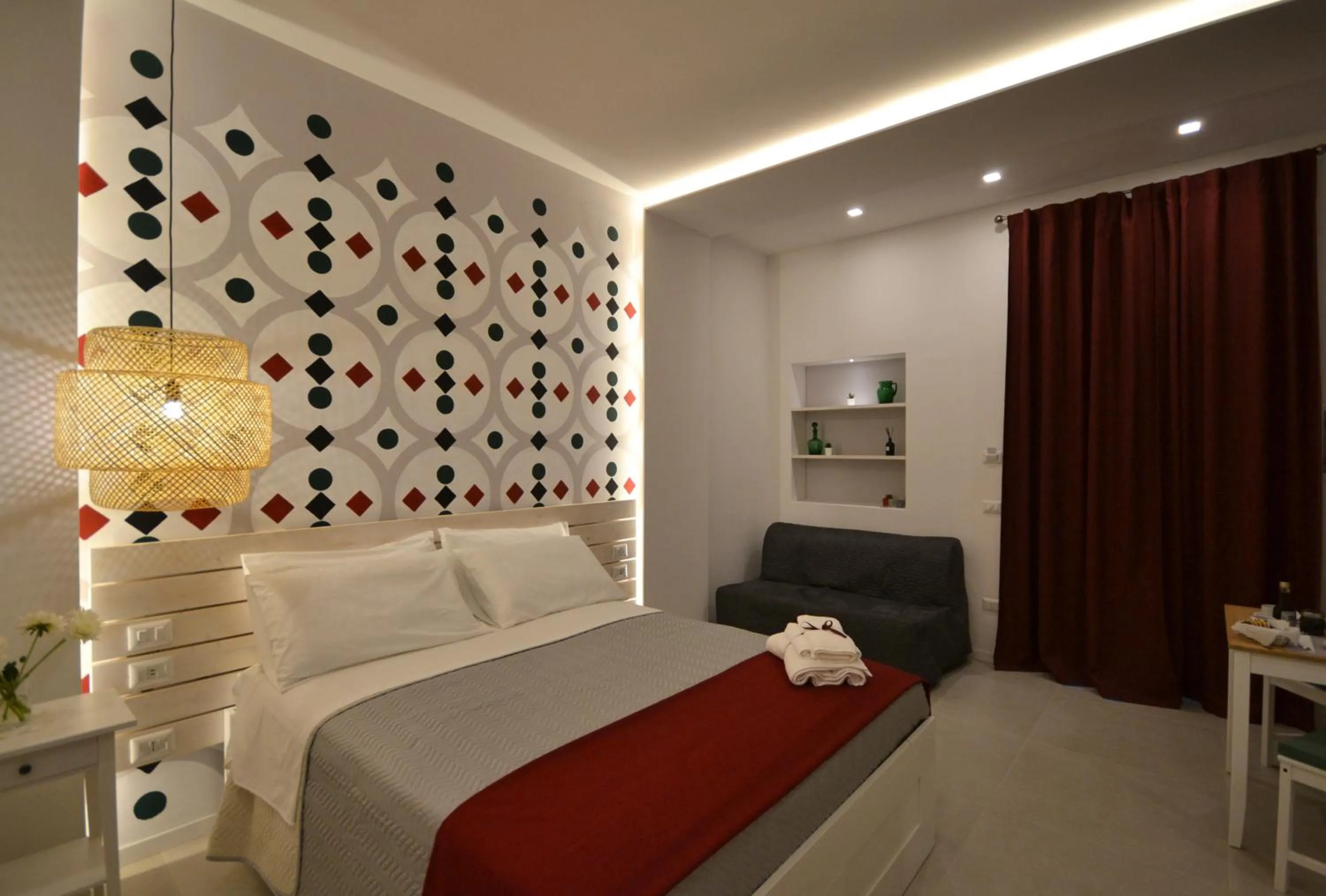 Photo of the whole room, Bed in B&B Donna Marisa