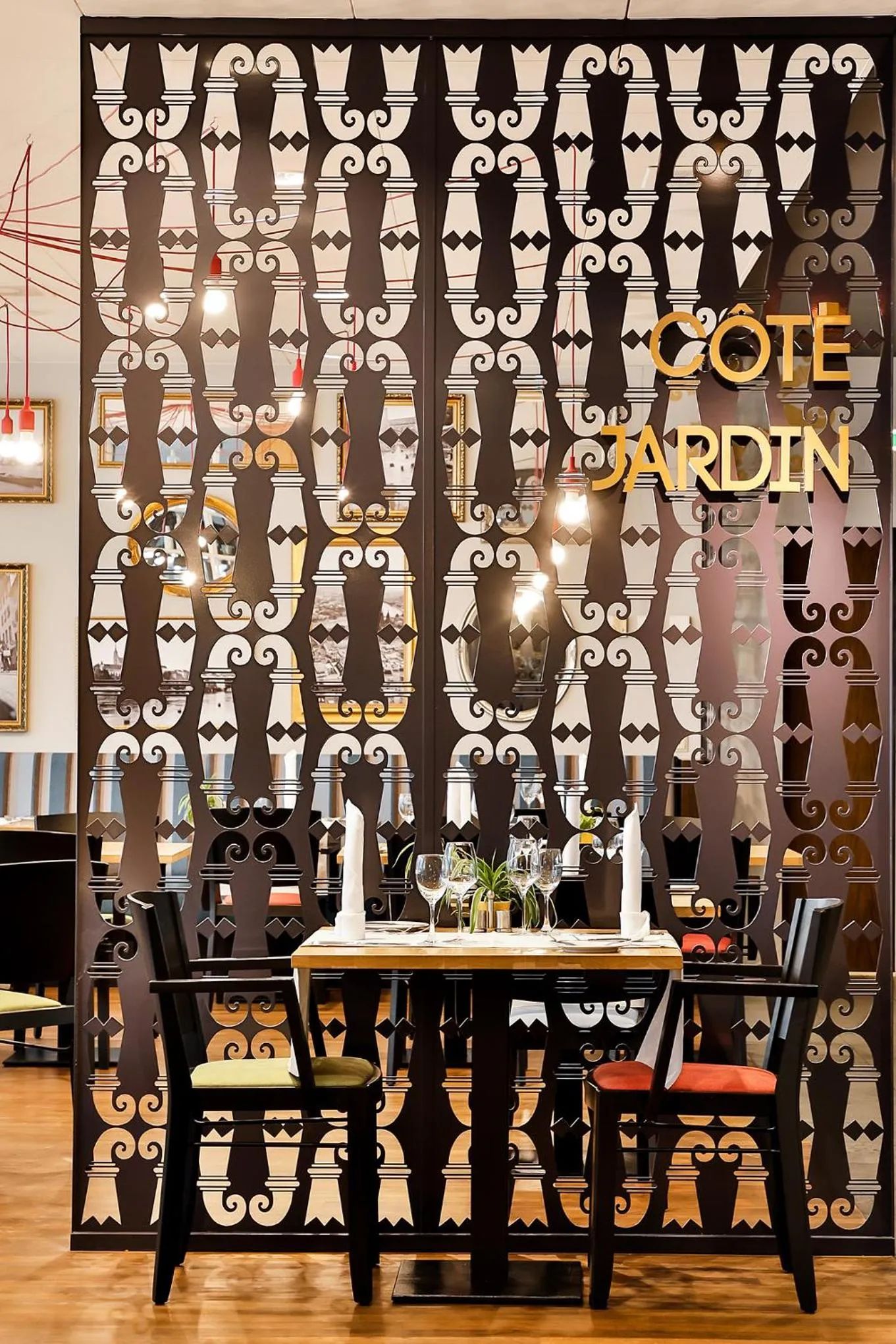 Restaurant/places to eat in Essential by Dorint Basel City