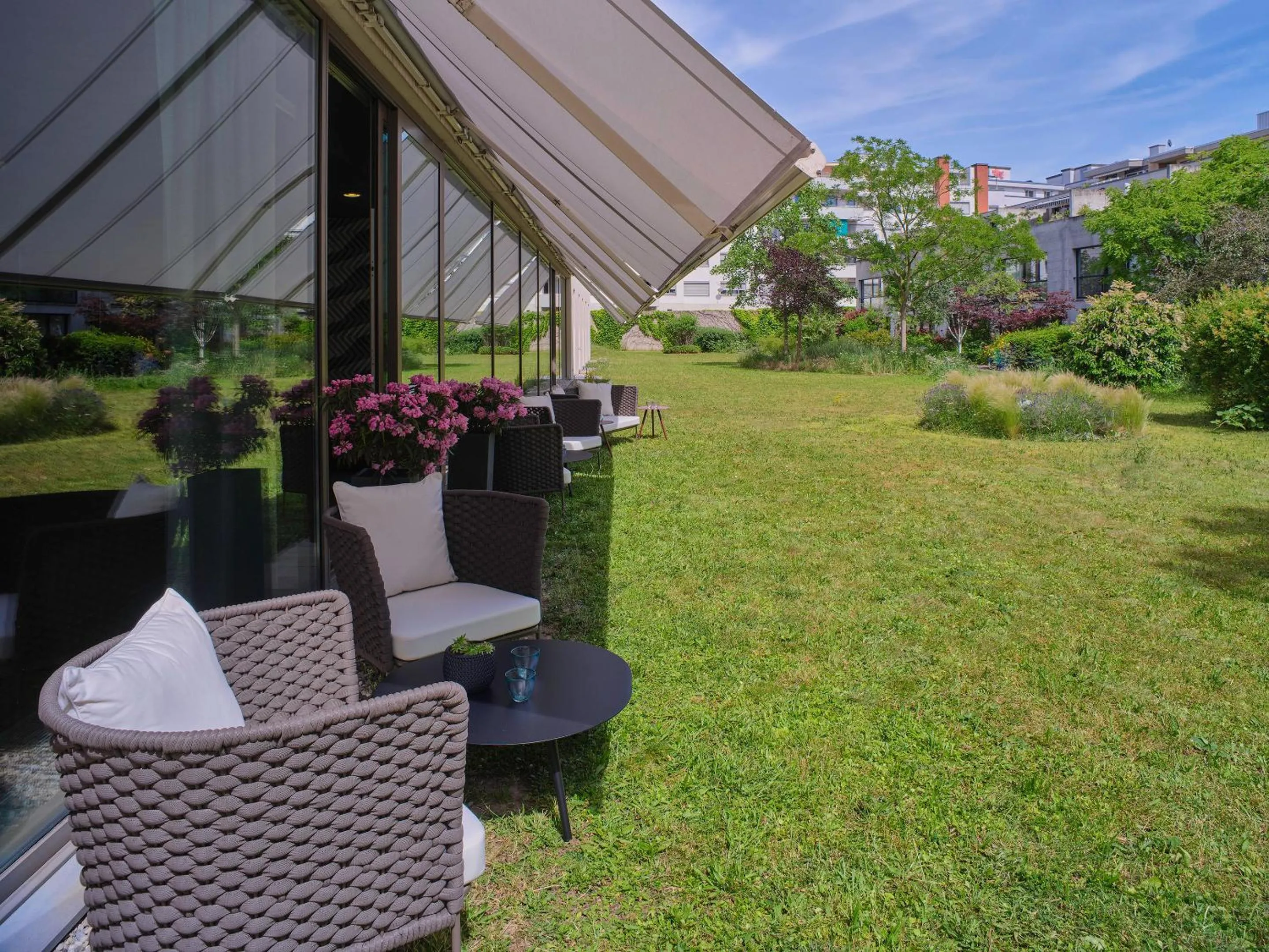 Patio in Essential by Dorint Basel City