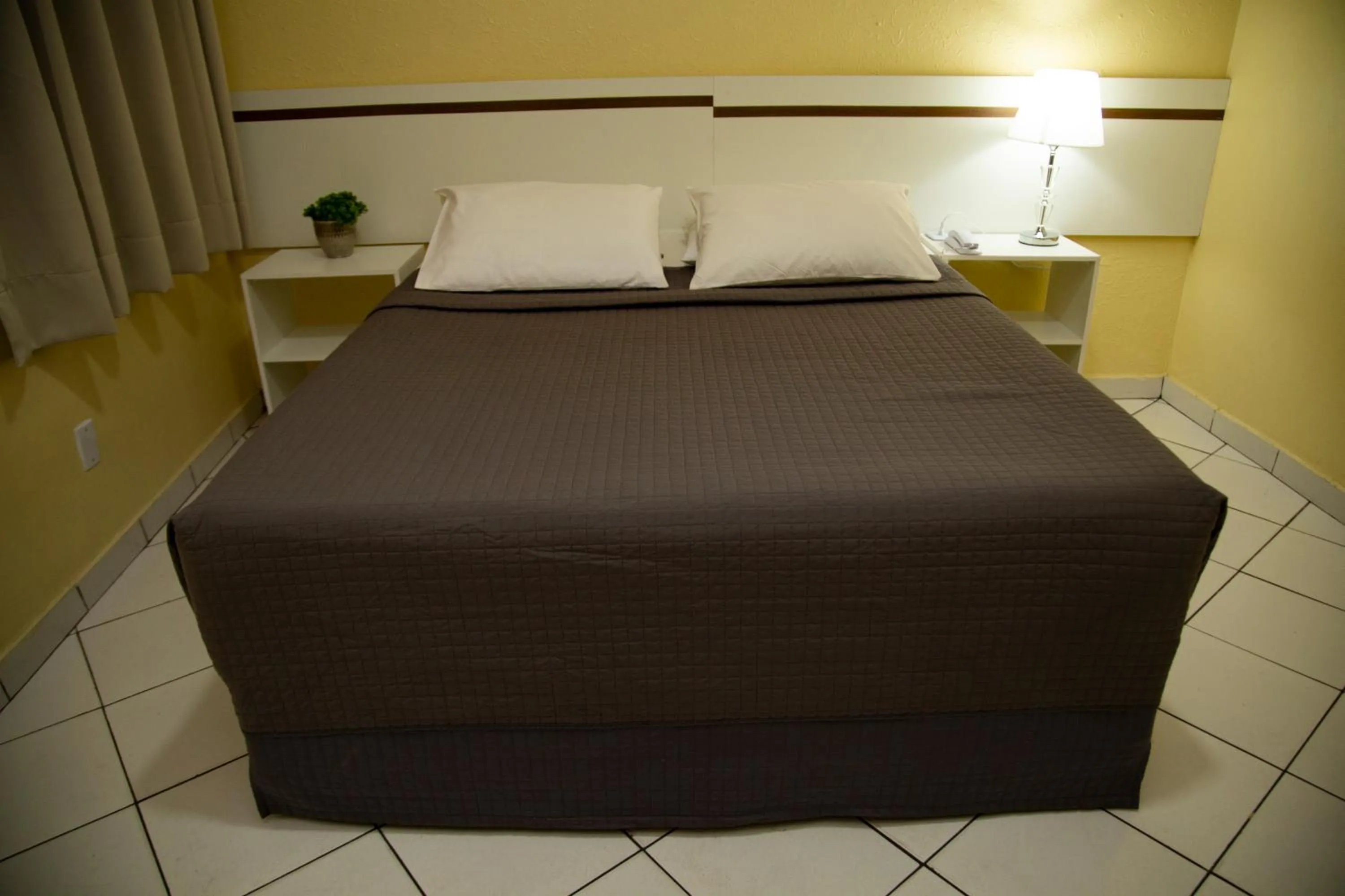 Bed in Prata Hotel