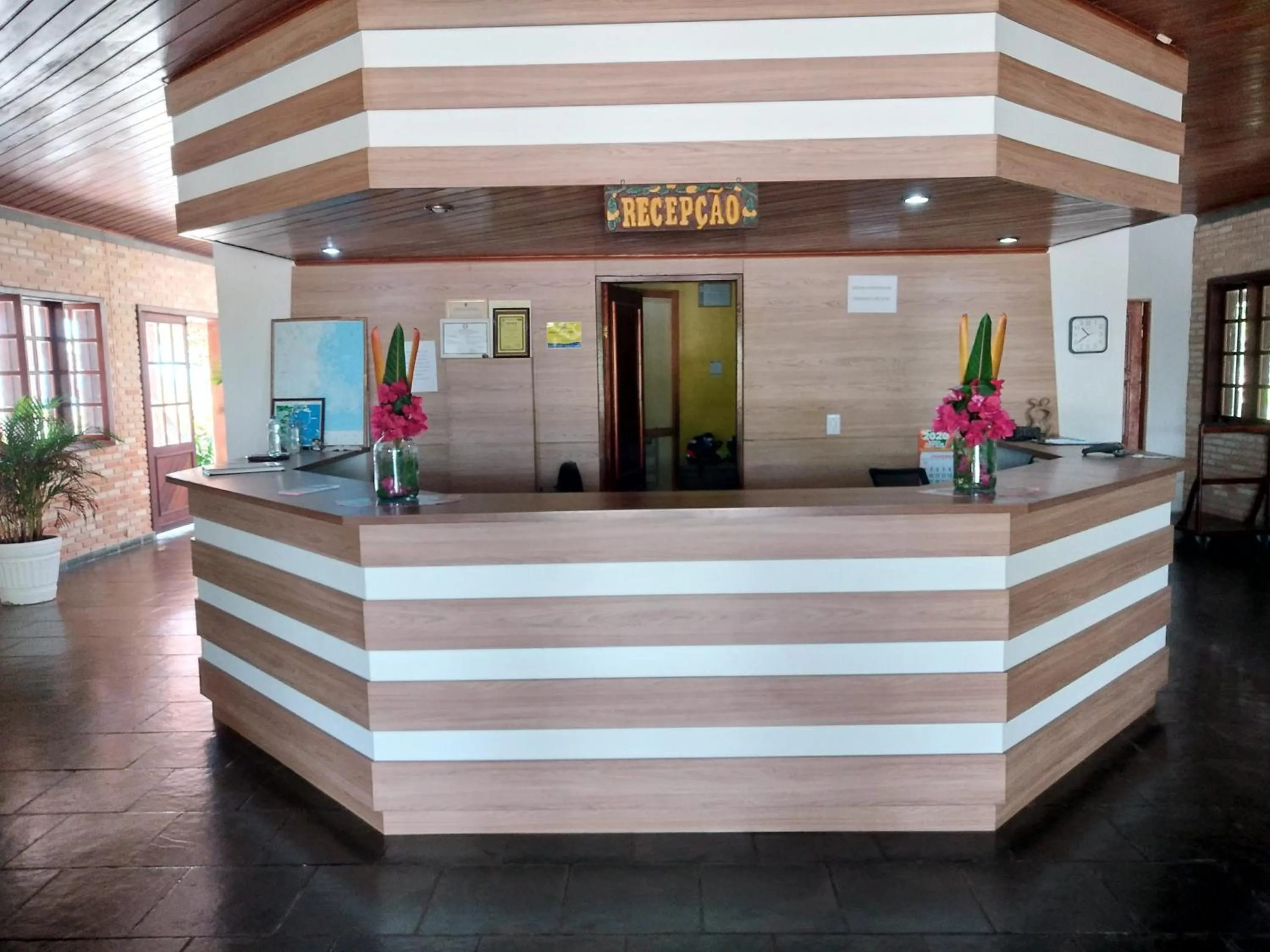 Lobby or reception in HOTEL PRAIA DA PAIXÃO