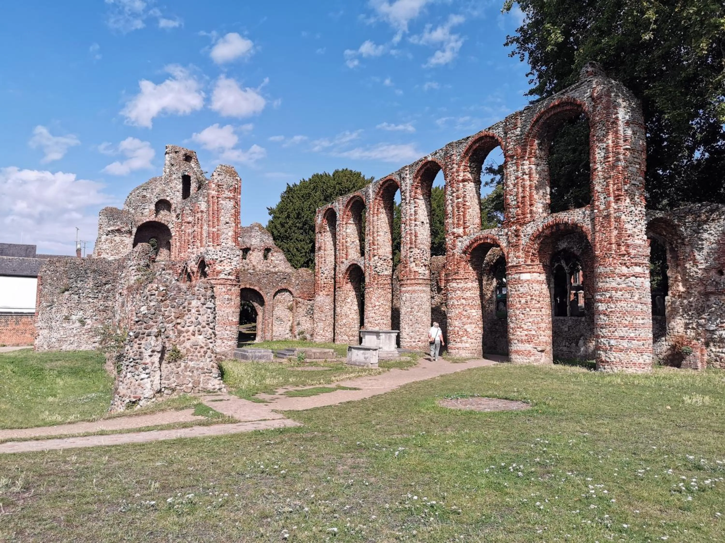 Nearby landmark in Aspire 860