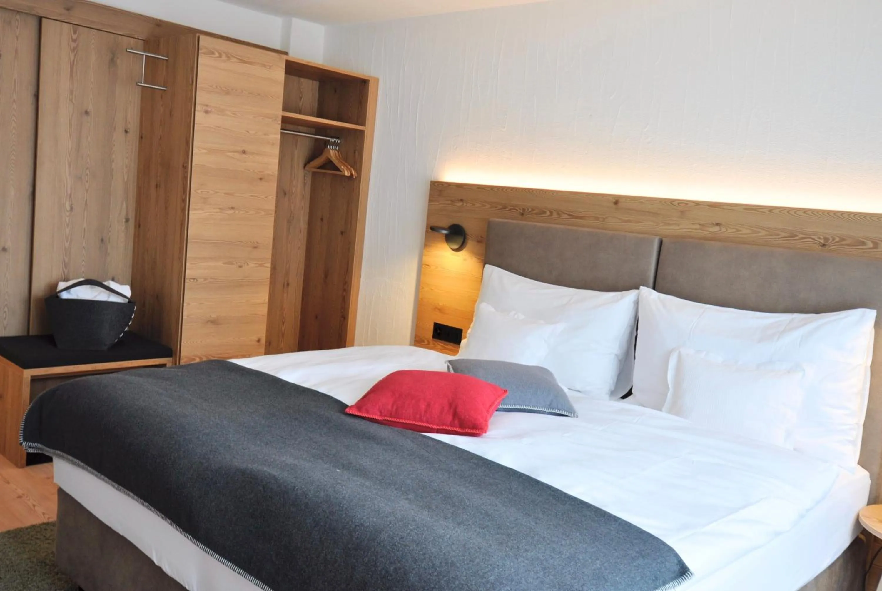 Photo of the whole room, Bed in Hotel Bernina