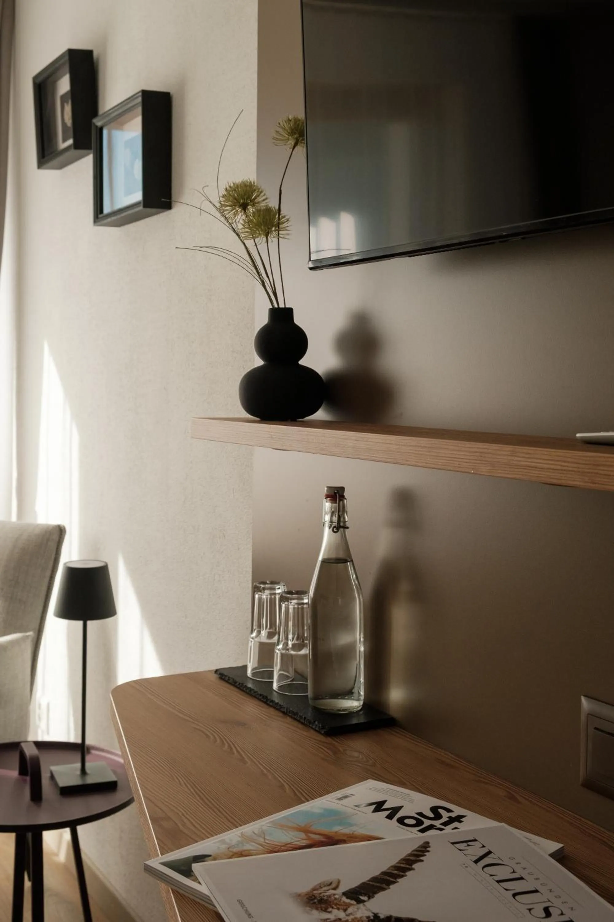 Photo of the whole room in Hotel Bernina