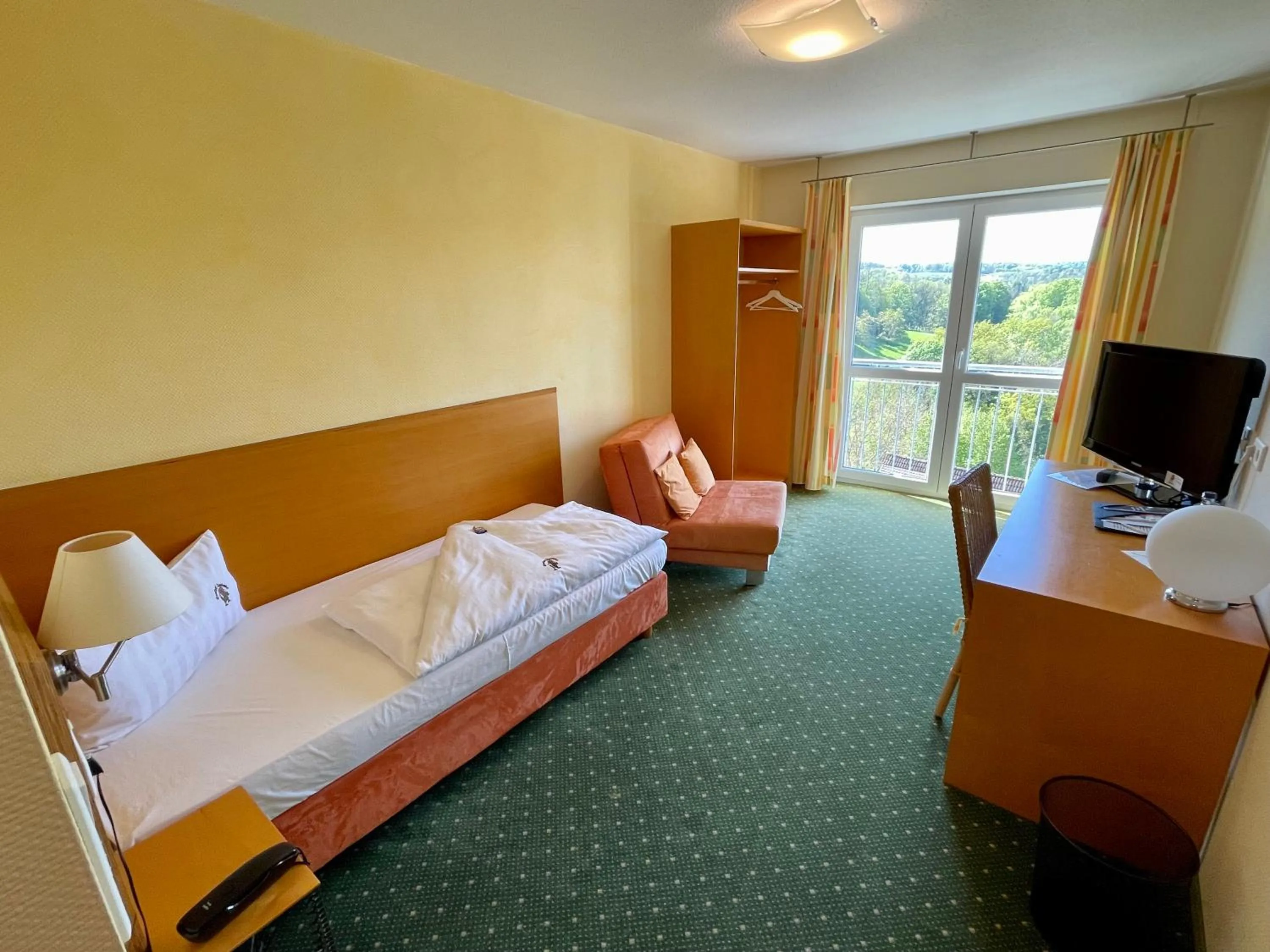 Bedroom, Bed in Berggasthof Hotel Igelwirt