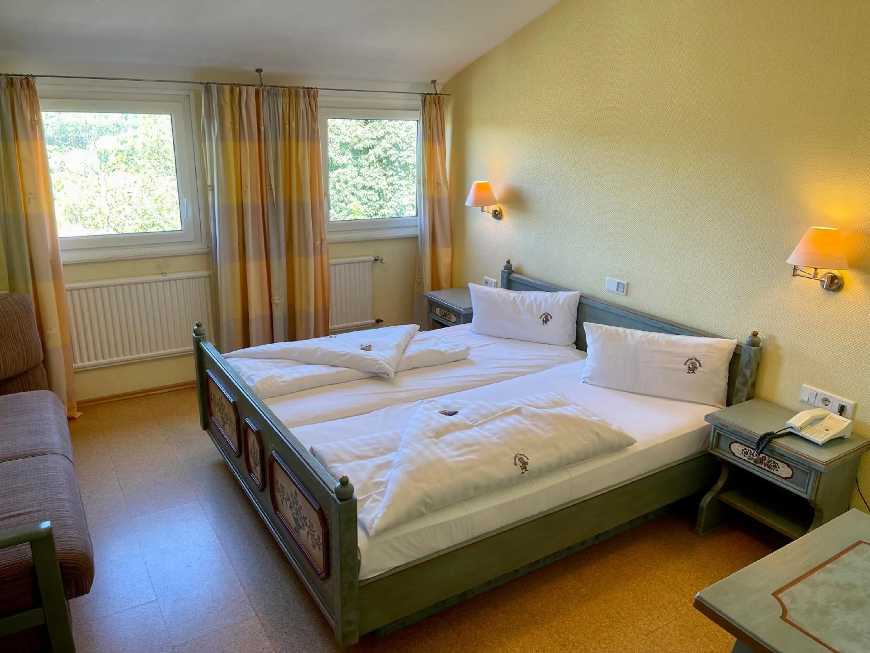 Photo of the whole room, Bed in Berggasthof Hotel Igelwirt