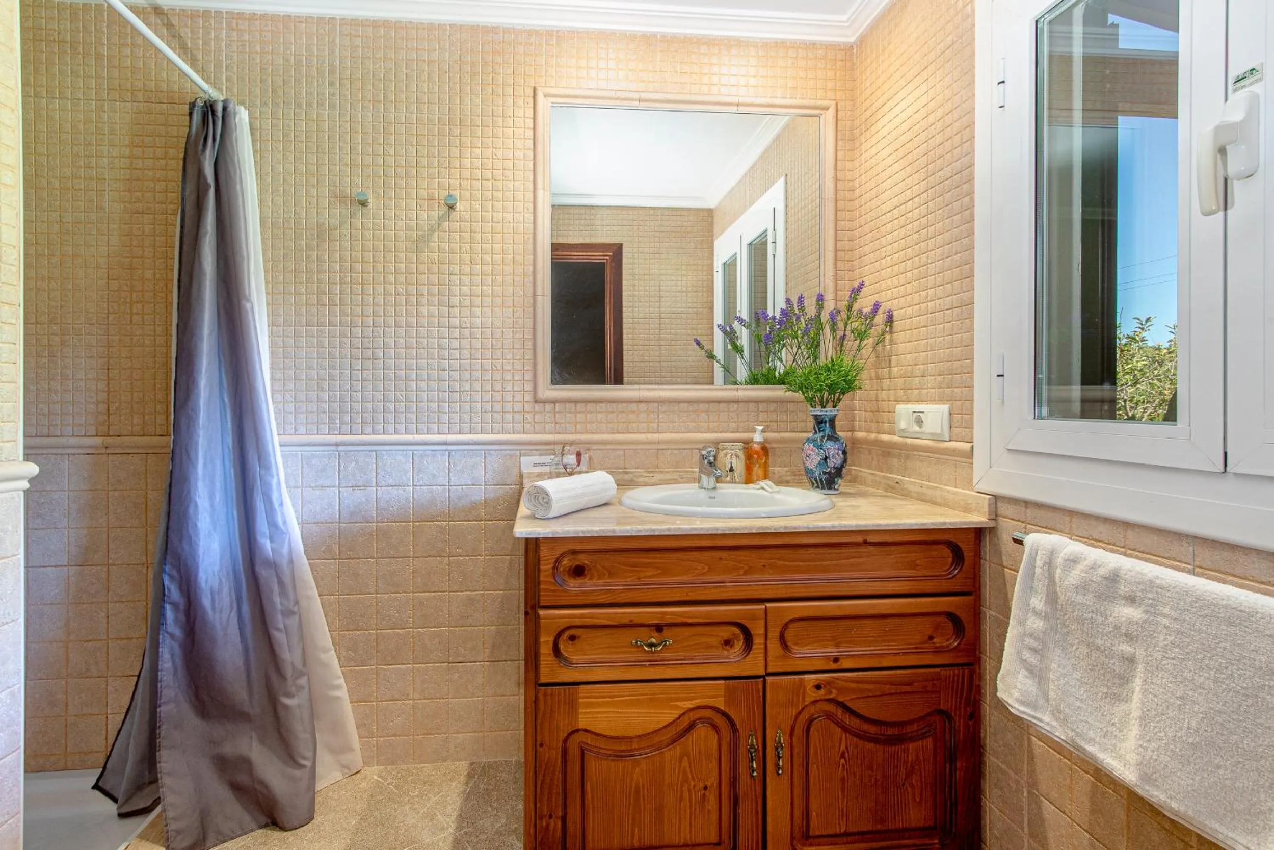 Bathroom in Family villa can Tomeu By homevillas360