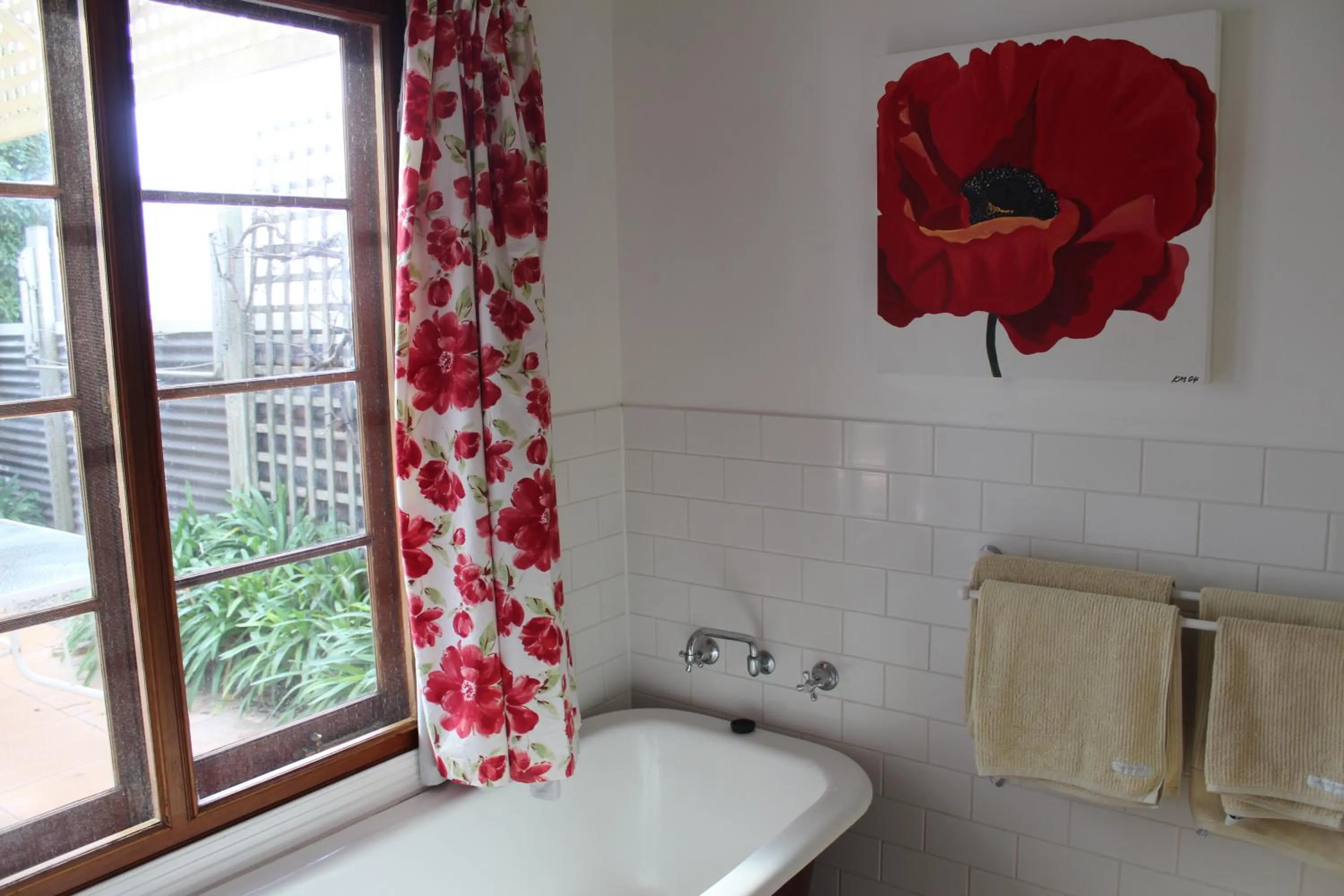 Property building in Victoria Cottage