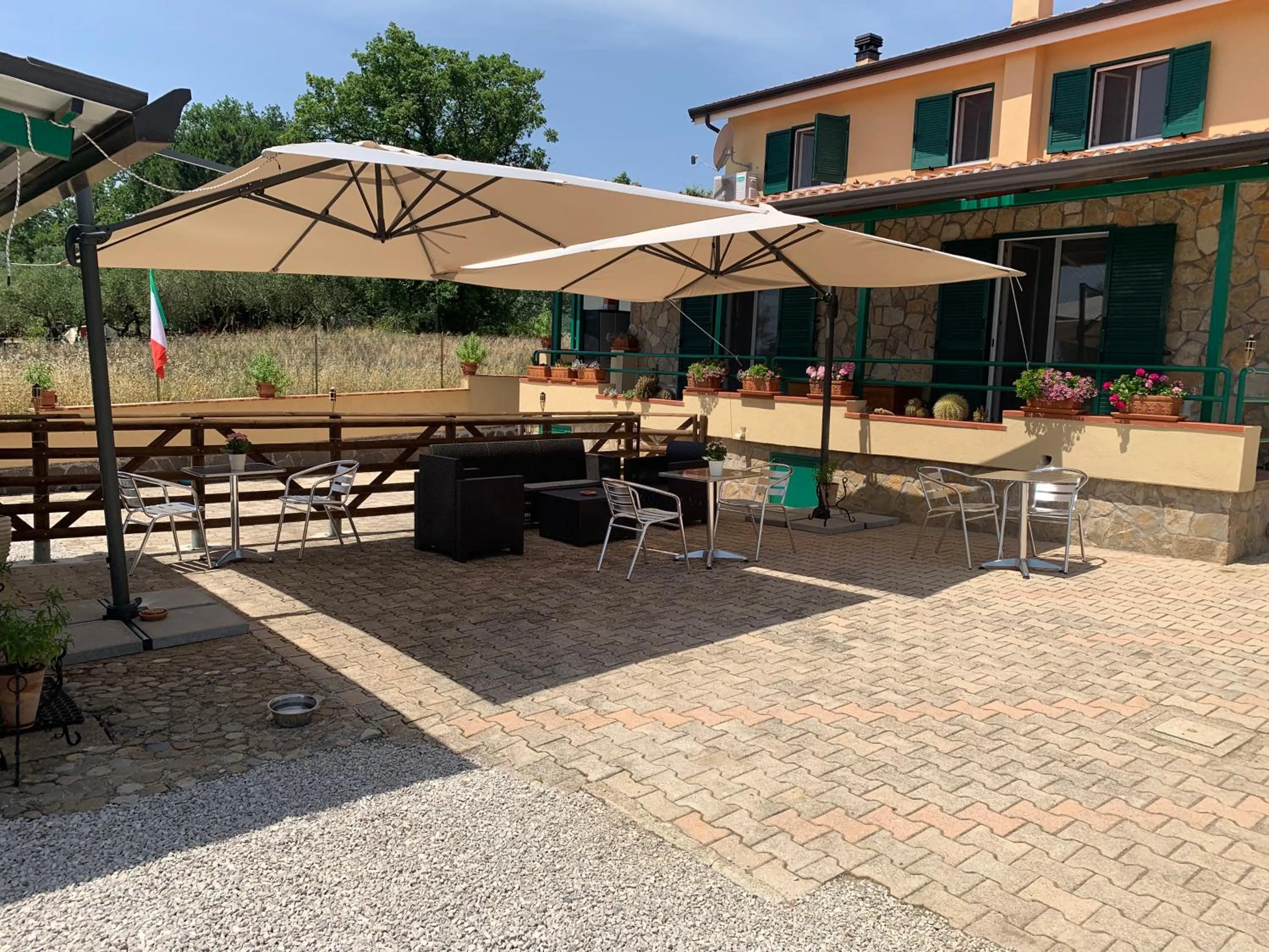 B&B BUICOVILLE CAMEROTA