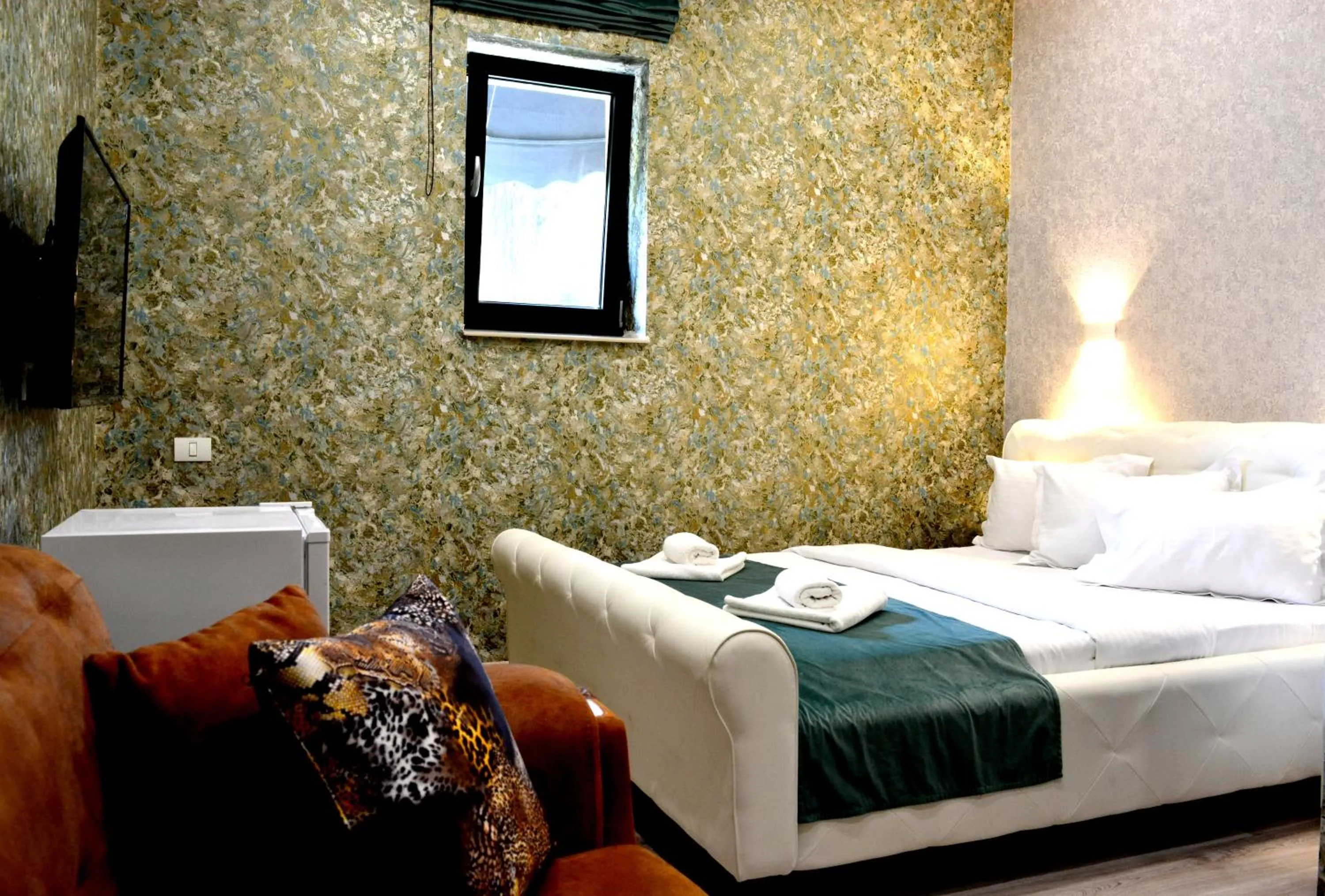 Bed in Arizet Boutique Mamaia