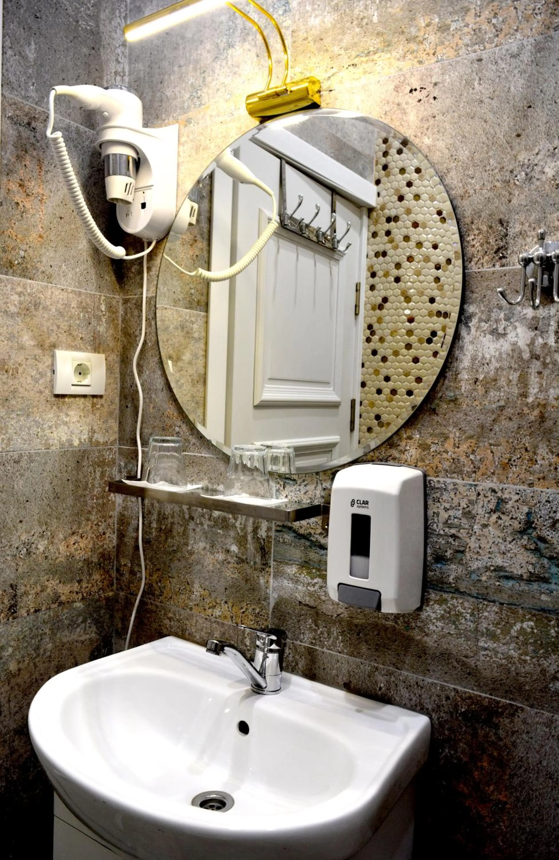 Arizet Boutique Mamaia