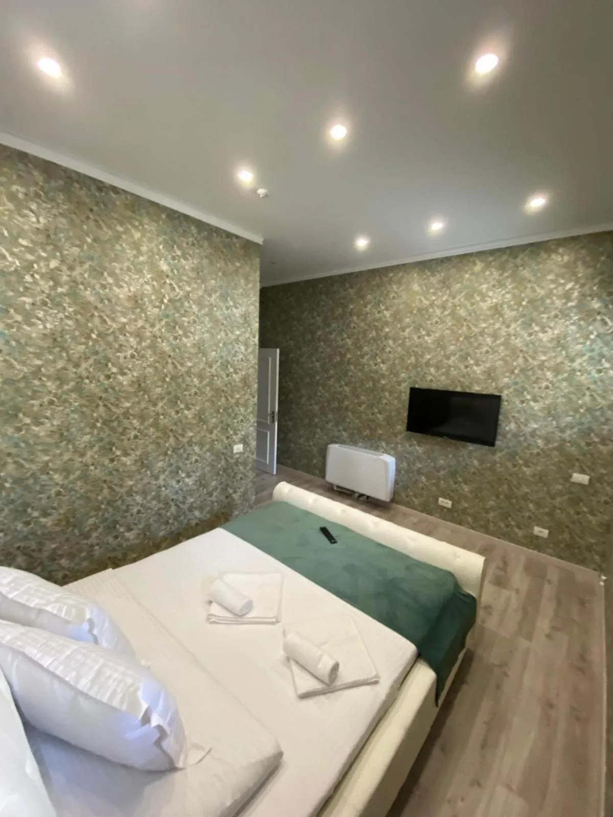 Bed in Arizet Boutique Mamaia