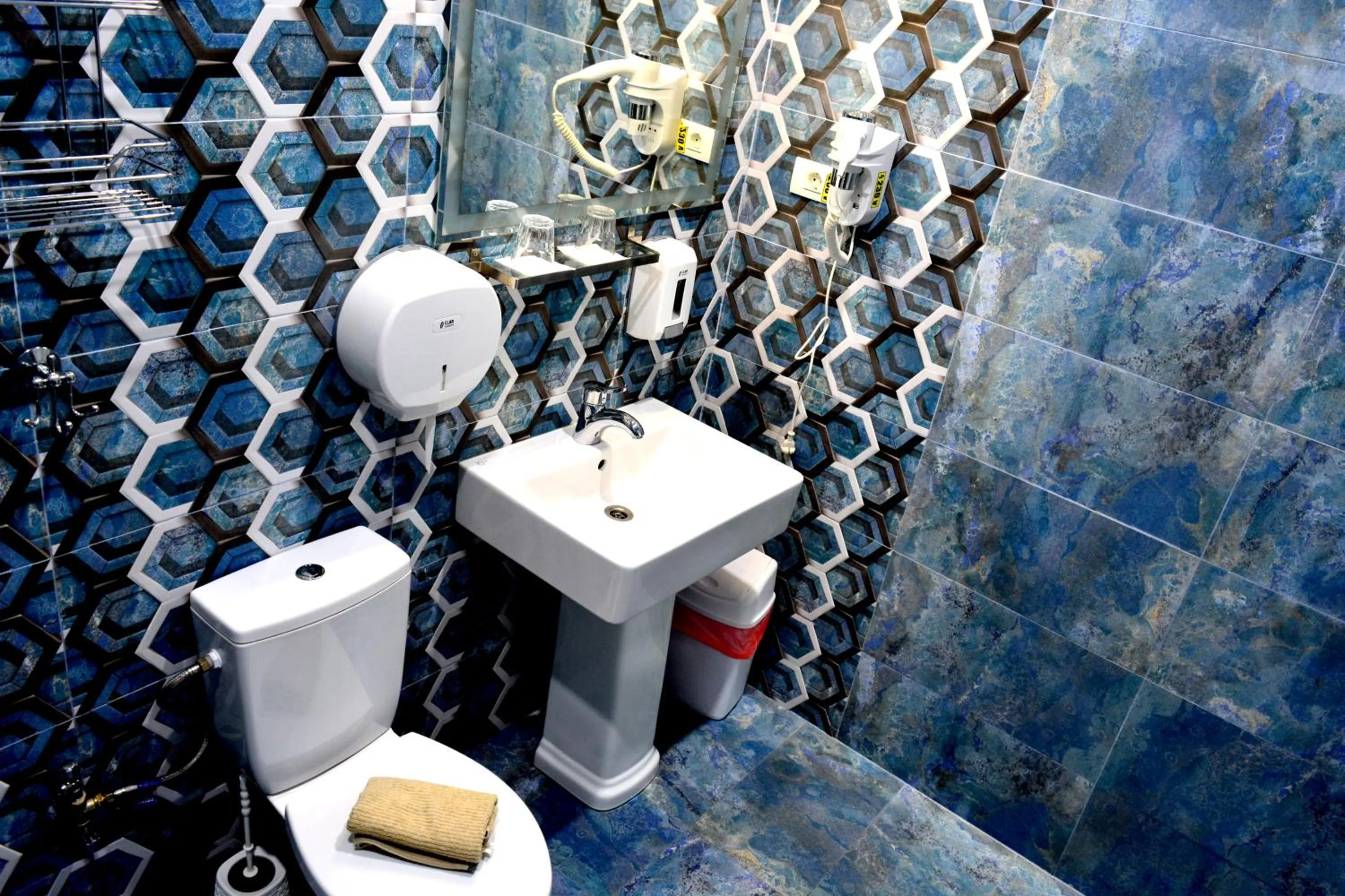 Arizet Boutique Mamaia