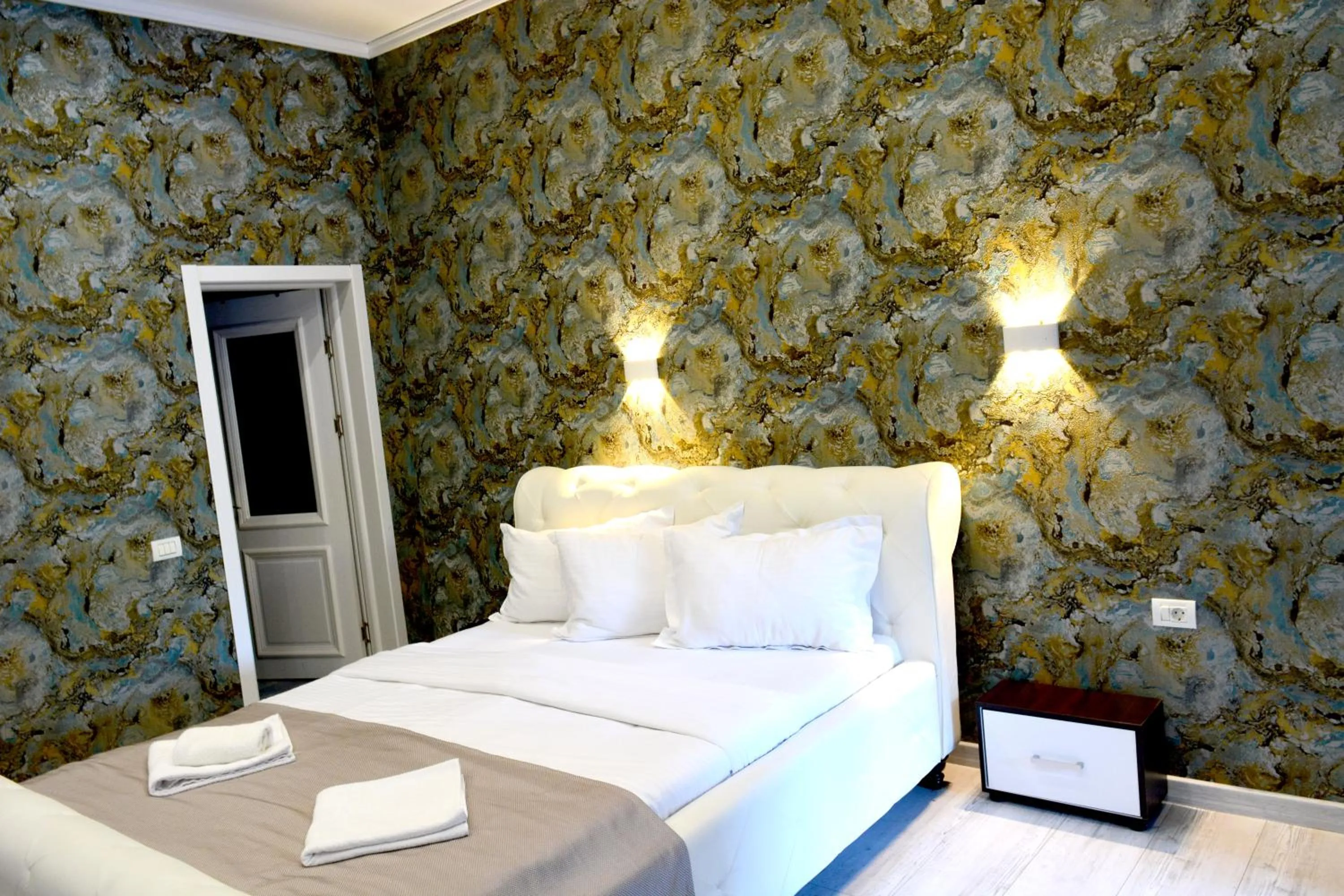 Bed in Arizet Boutique Mamaia