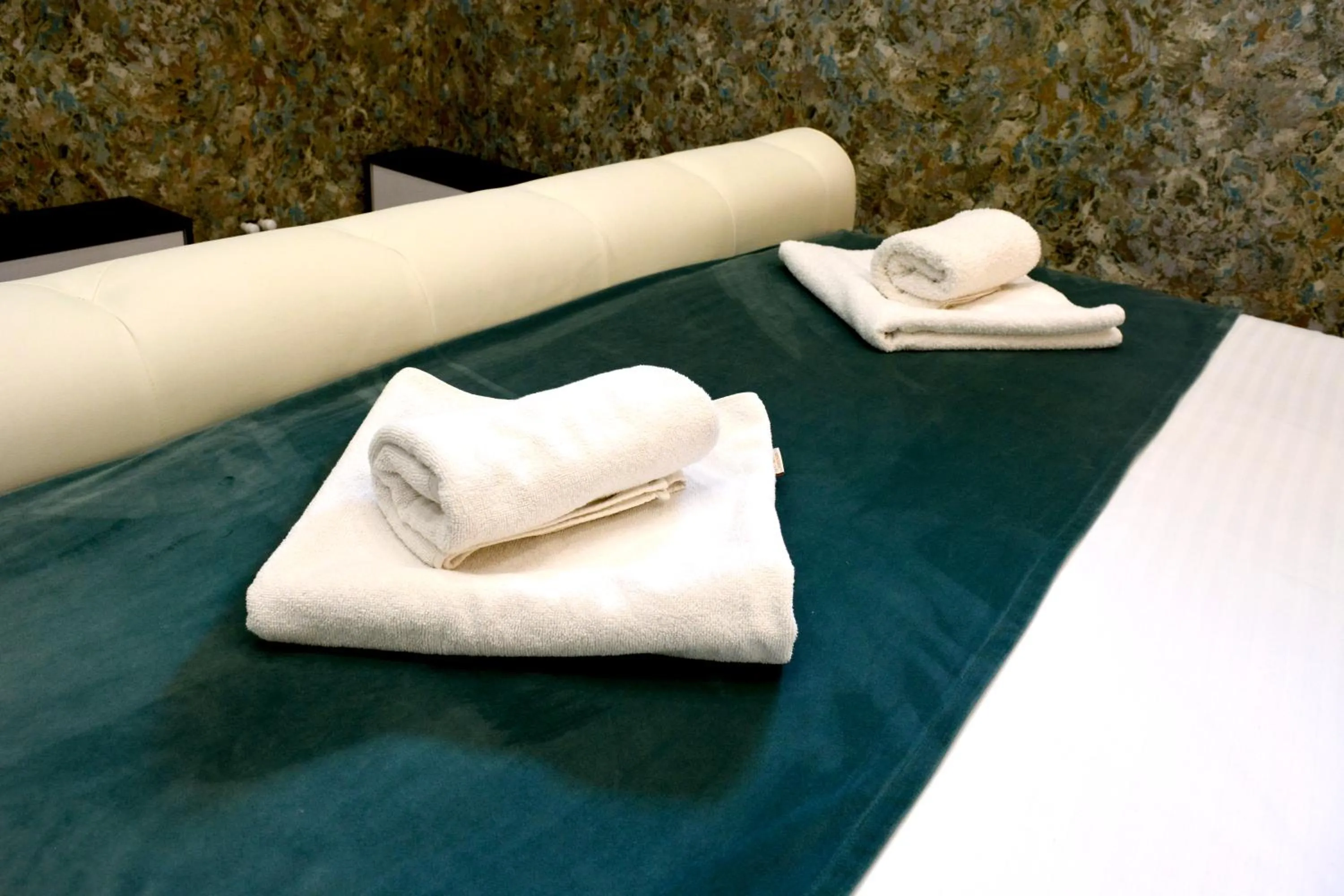 Arizet Boutique Mamaia