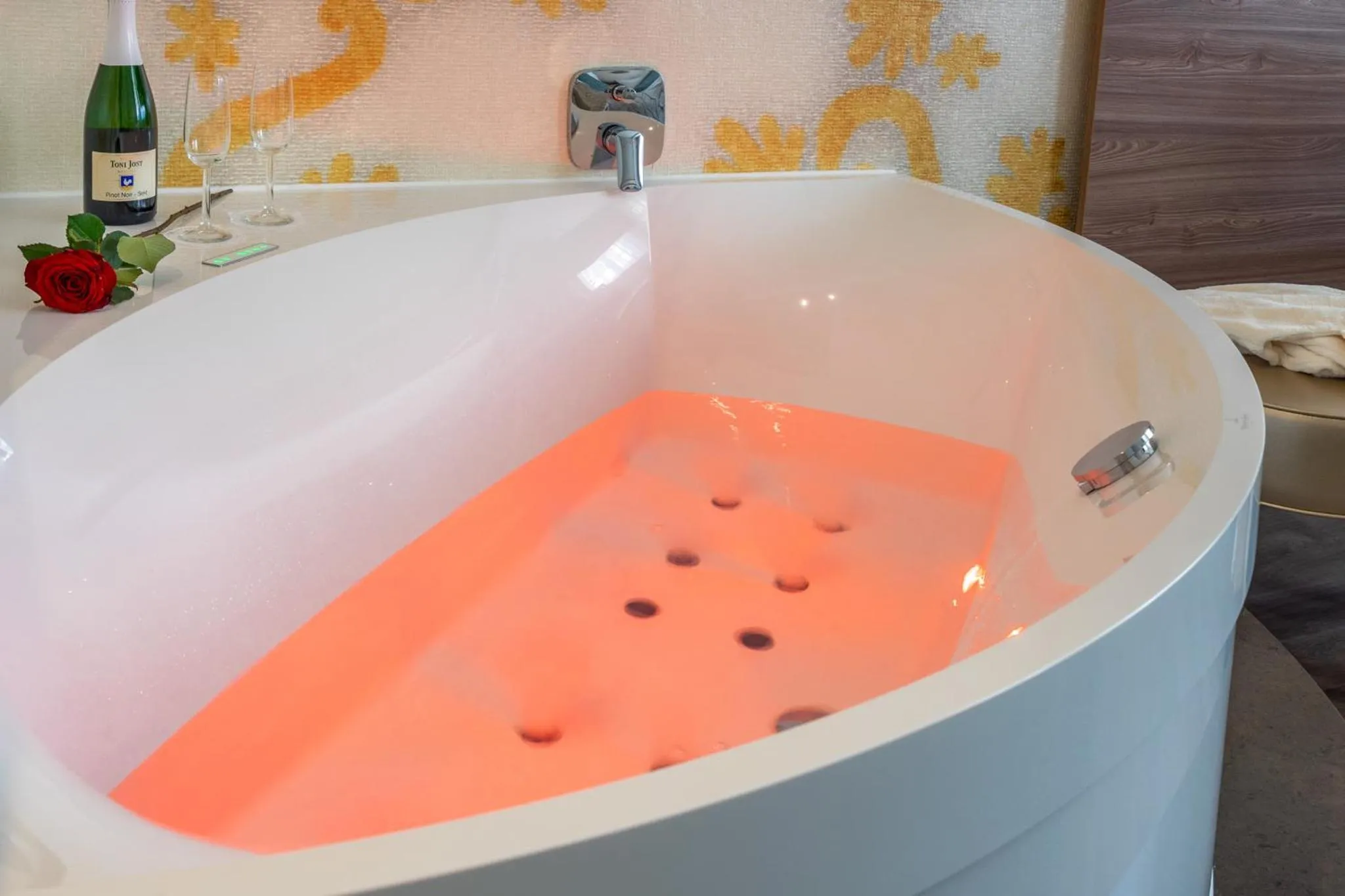 Hot Tub in Hotel am Markt Bacharach