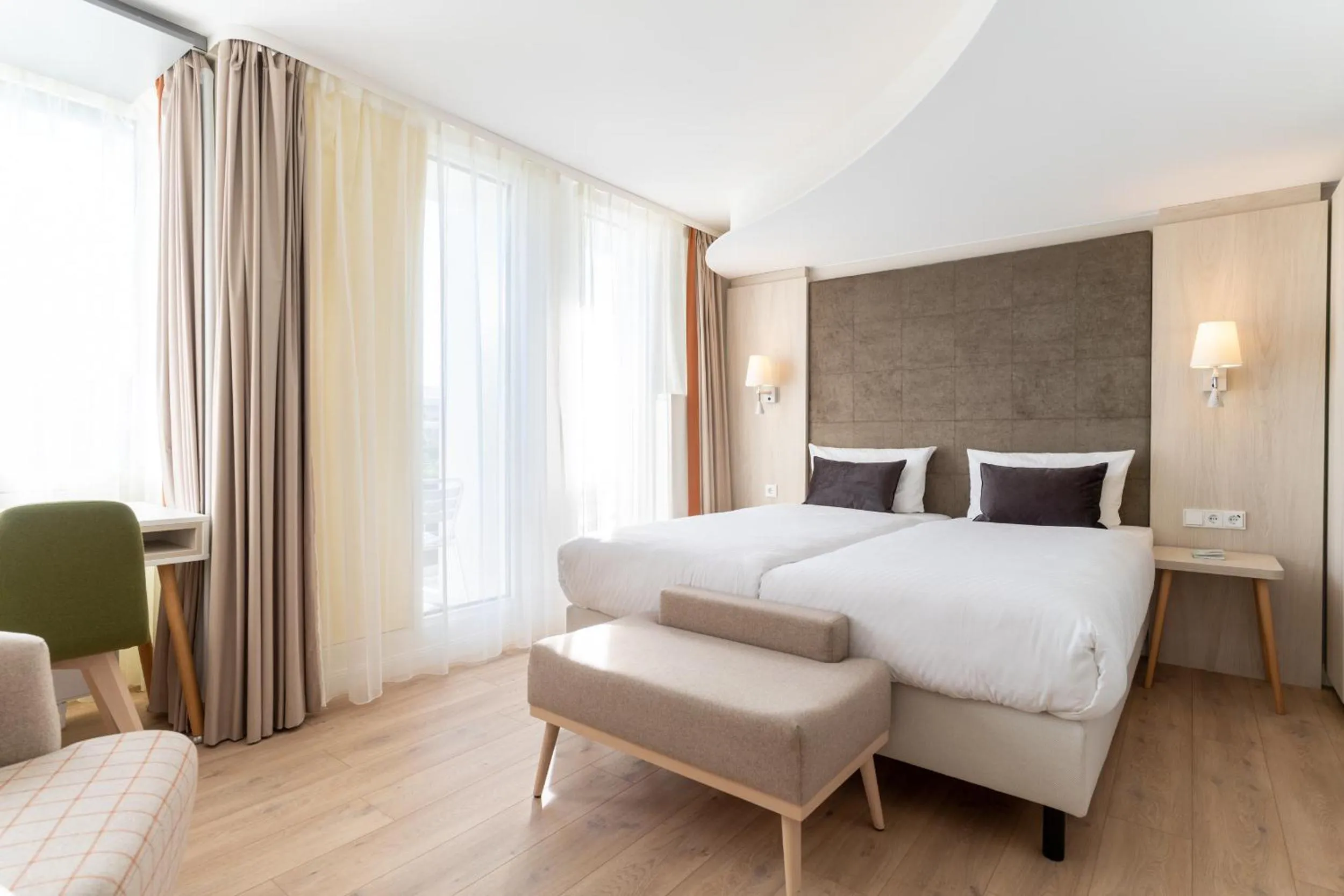 Bed in Kongresshotel Potsdam am Templiner See