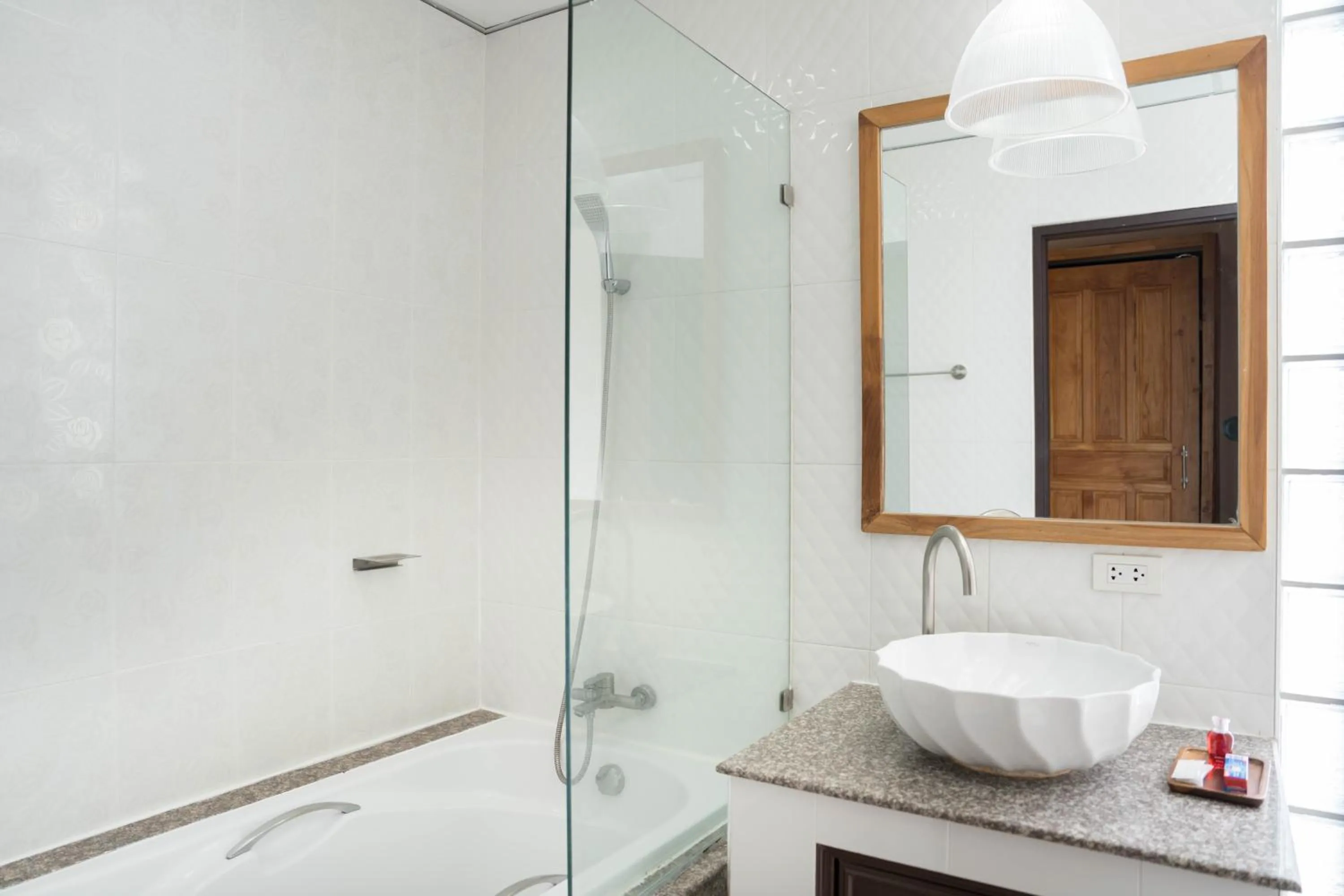 Bathroom in Chiang Mai Mansion 2