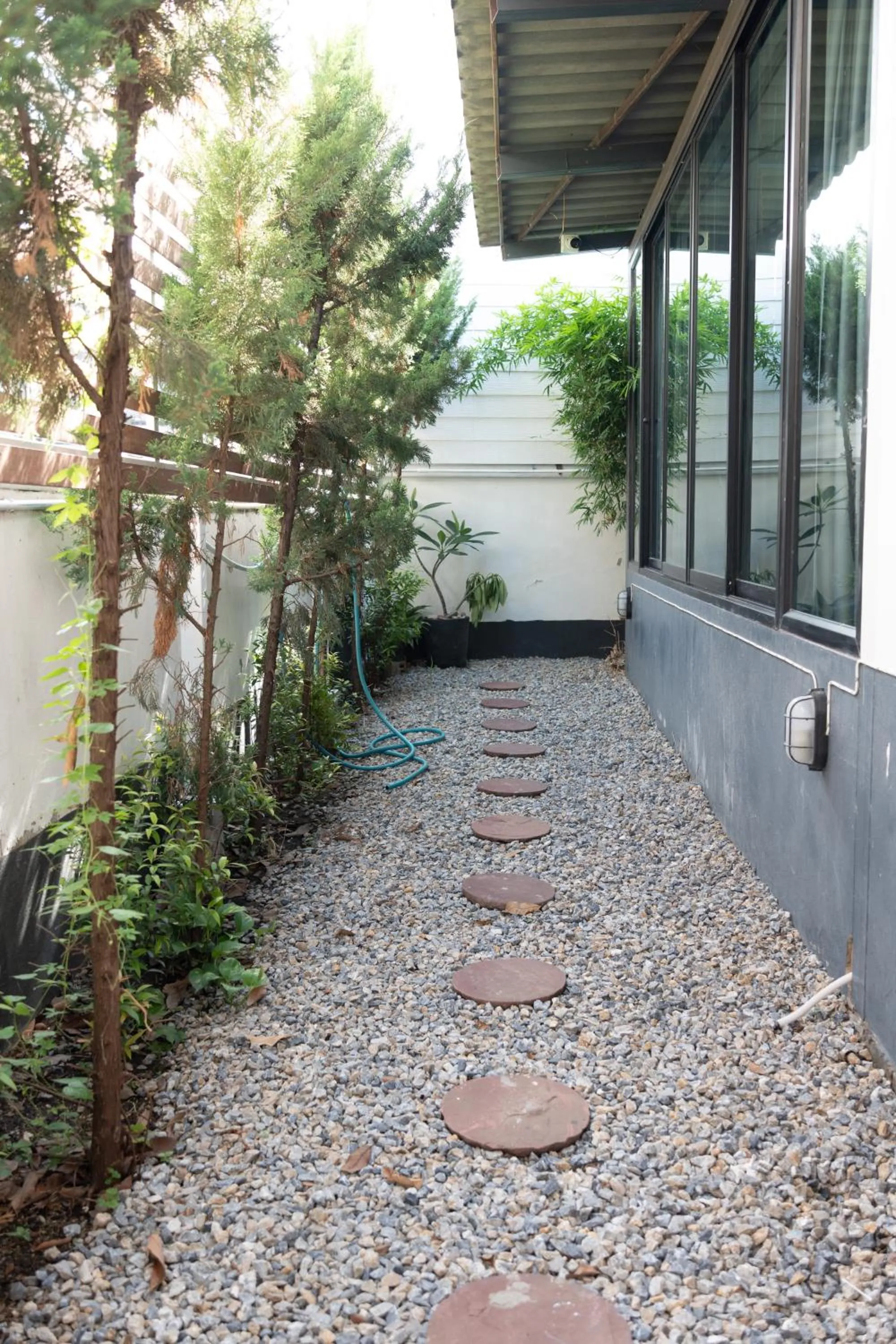 Garden in Chiang Mai Mansion 2