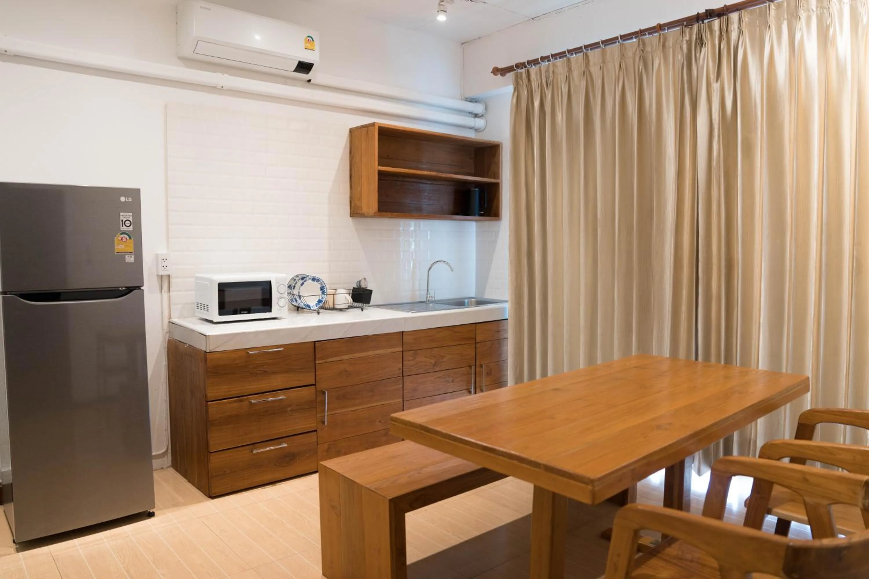 Dining area in Chiang Mai Mansion 2