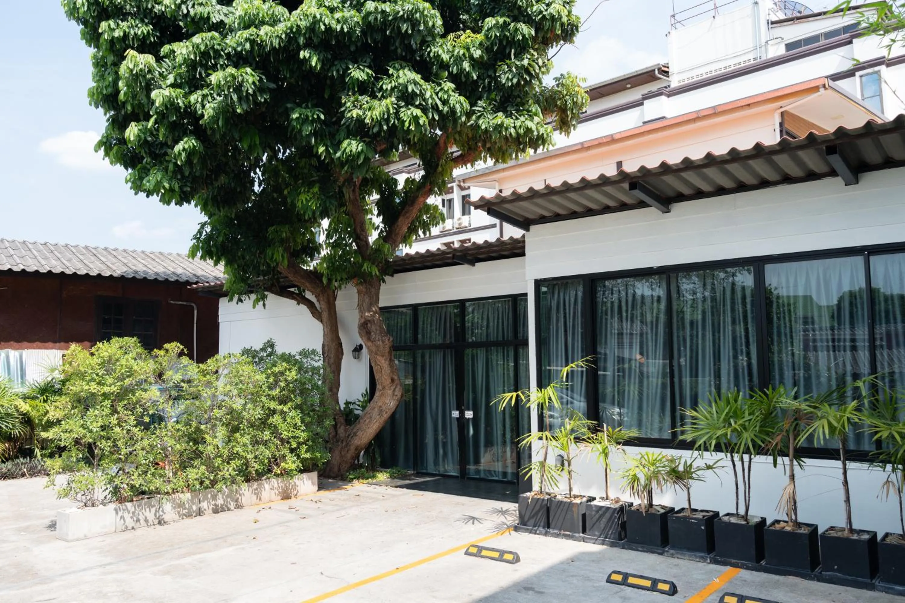 Property building in Chiang Mai Mansion 2