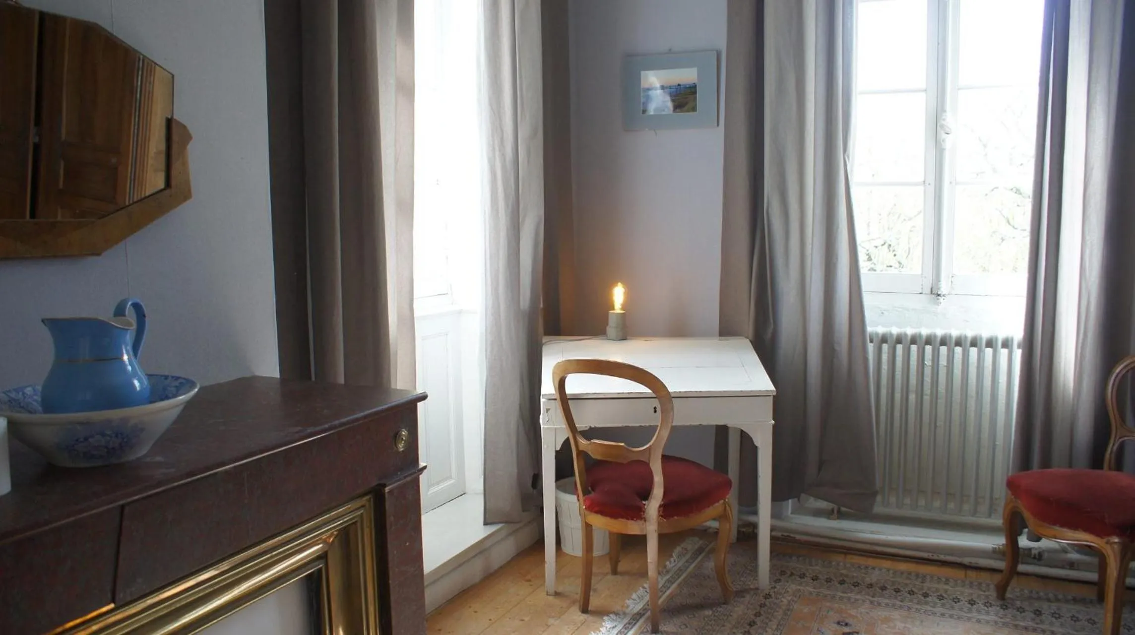 Photo of the whole room in Chambres d'hôtes La Hourqueyre