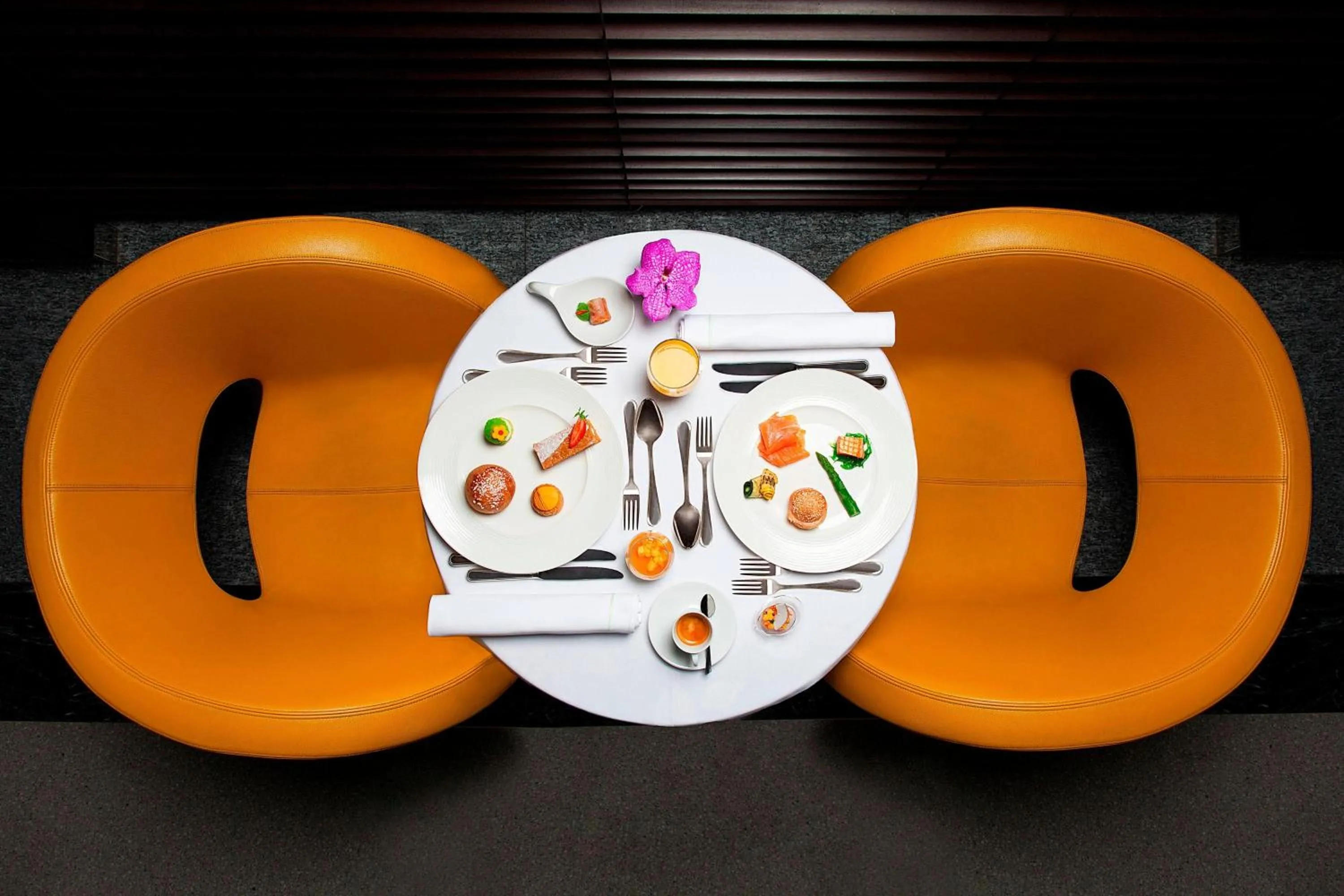 Lounge or bar in Hotel President Wilson, a Luxury Collection Hotel, Geneva