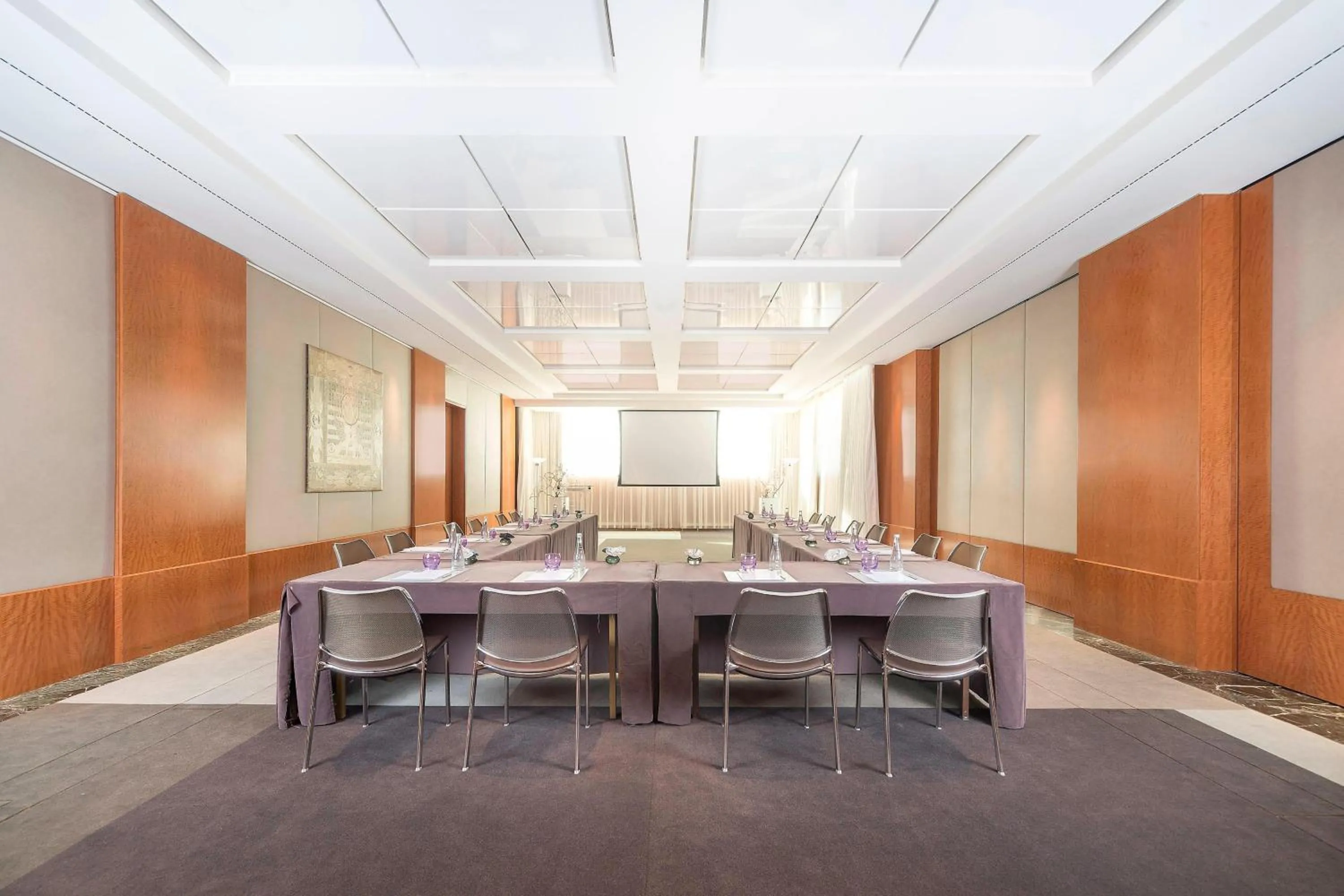 Meeting/conference room in Hotel President Wilson, a Luxury Collection Hotel, Geneva