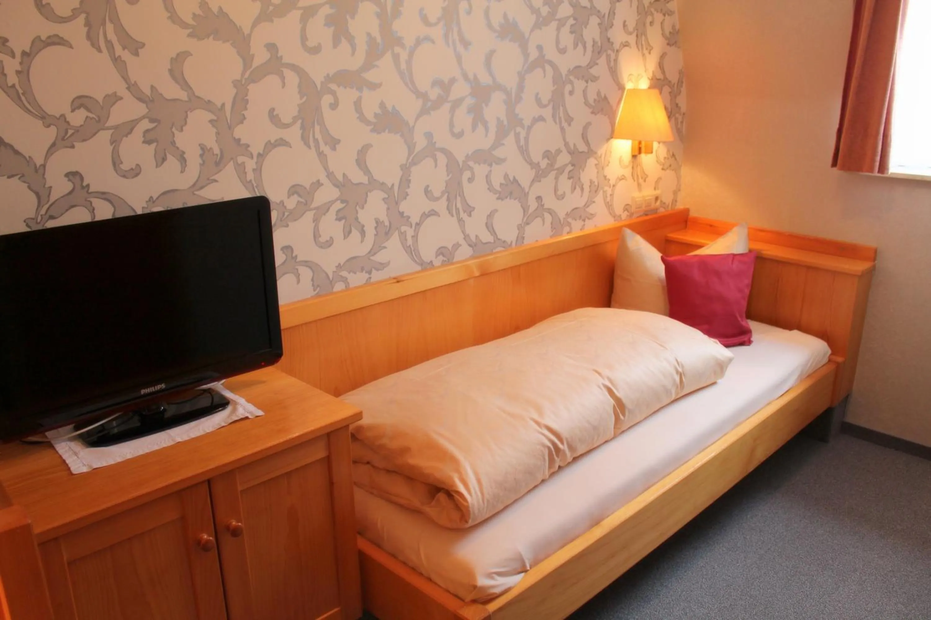 Bed in Schwarzes Lamm