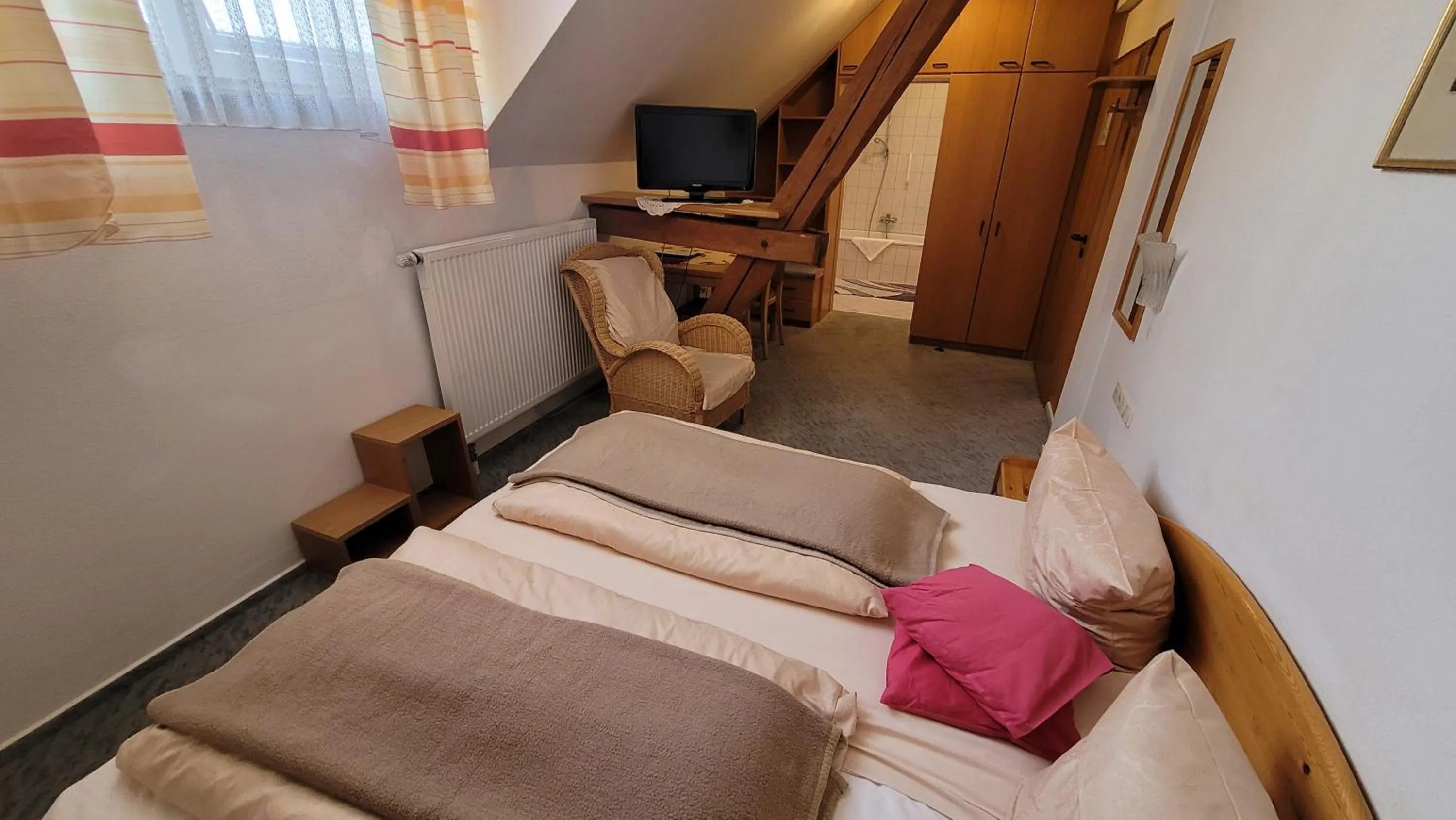 Bed in Schwarzes Lamm