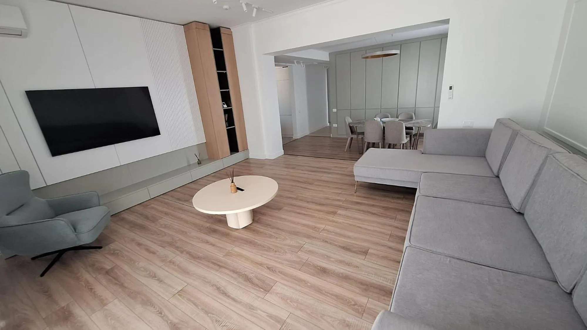 Solid Magic Apart Hotel