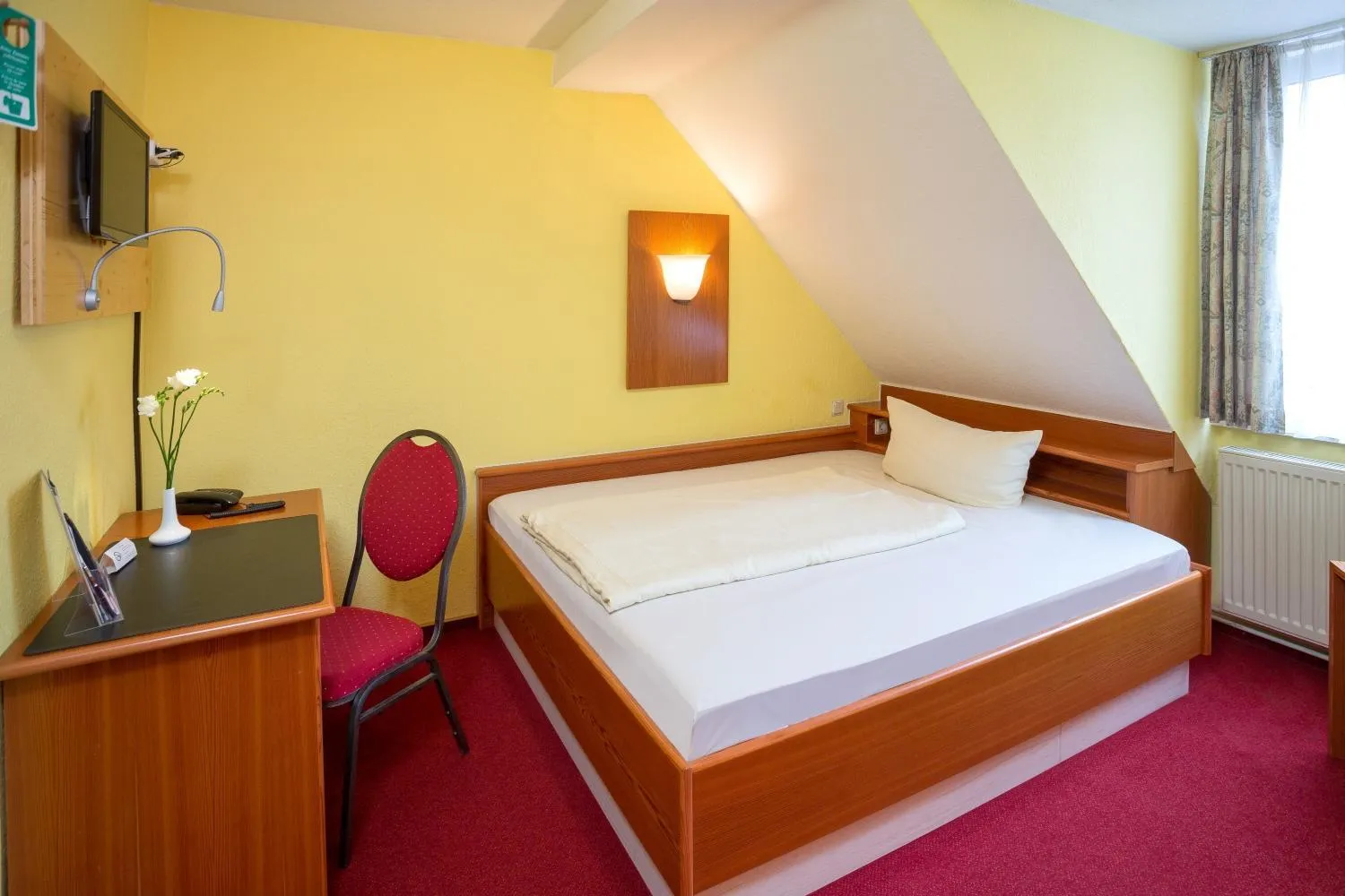 Photo of the whole room, Bed in Hotel garni Harzer Hof