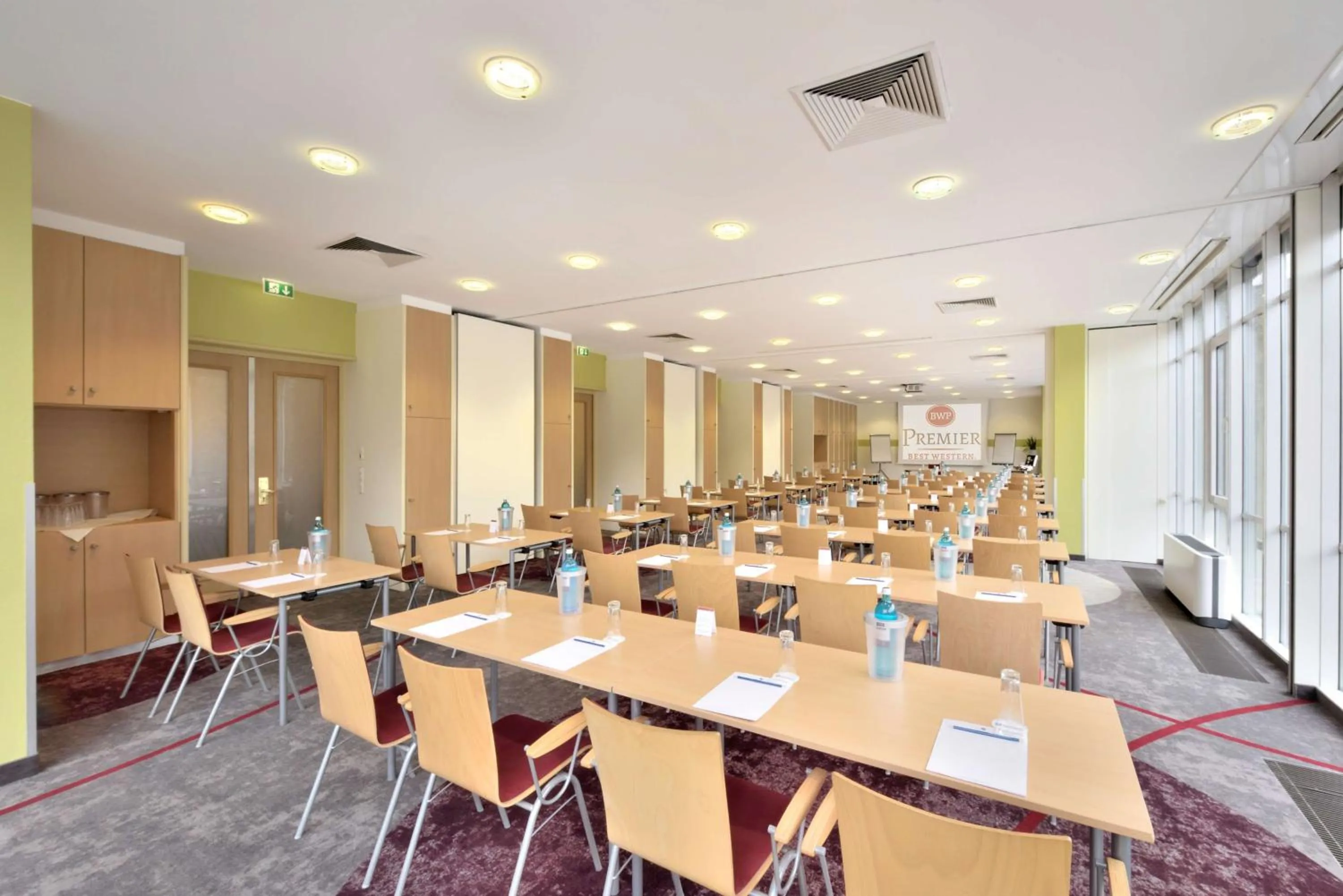 Meeting/conference room in Best Western Premier Hotel Villa Stokkum