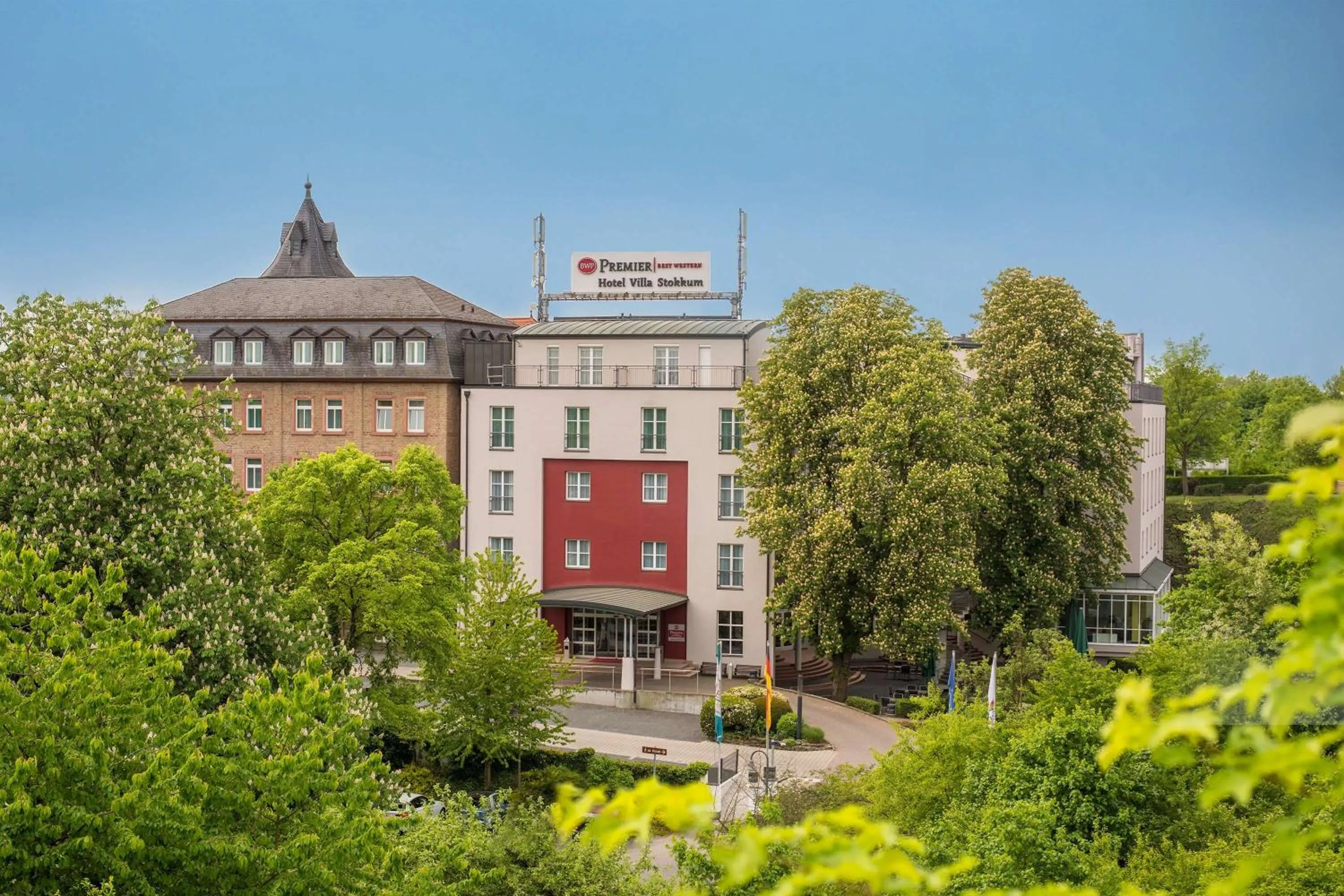Property building in Best Western Premier Hotel Villa Stokkum