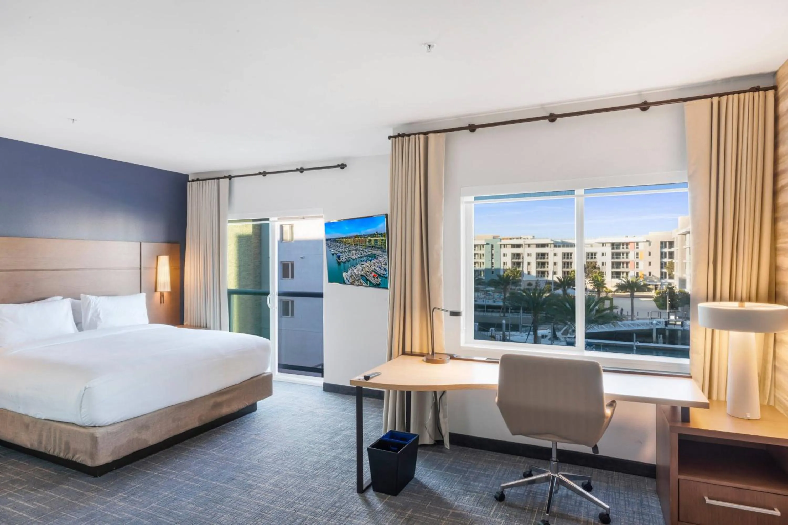 Photo of the whole room, Bed in Residence Inn by Marriott Marina del Rey