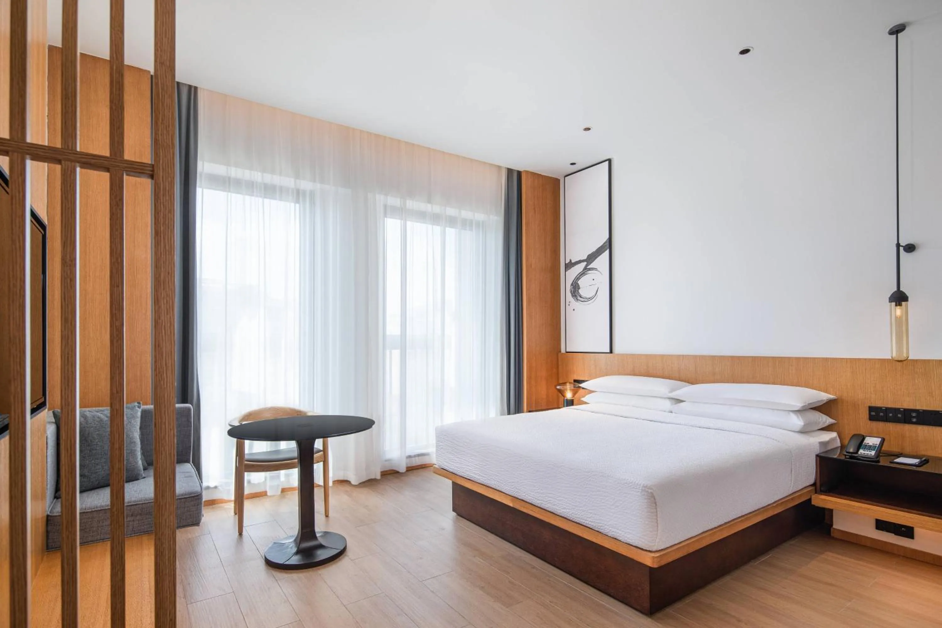 Photo of the whole room, Bed in Fairfield by Marriott Zhuhai Xiangzhou