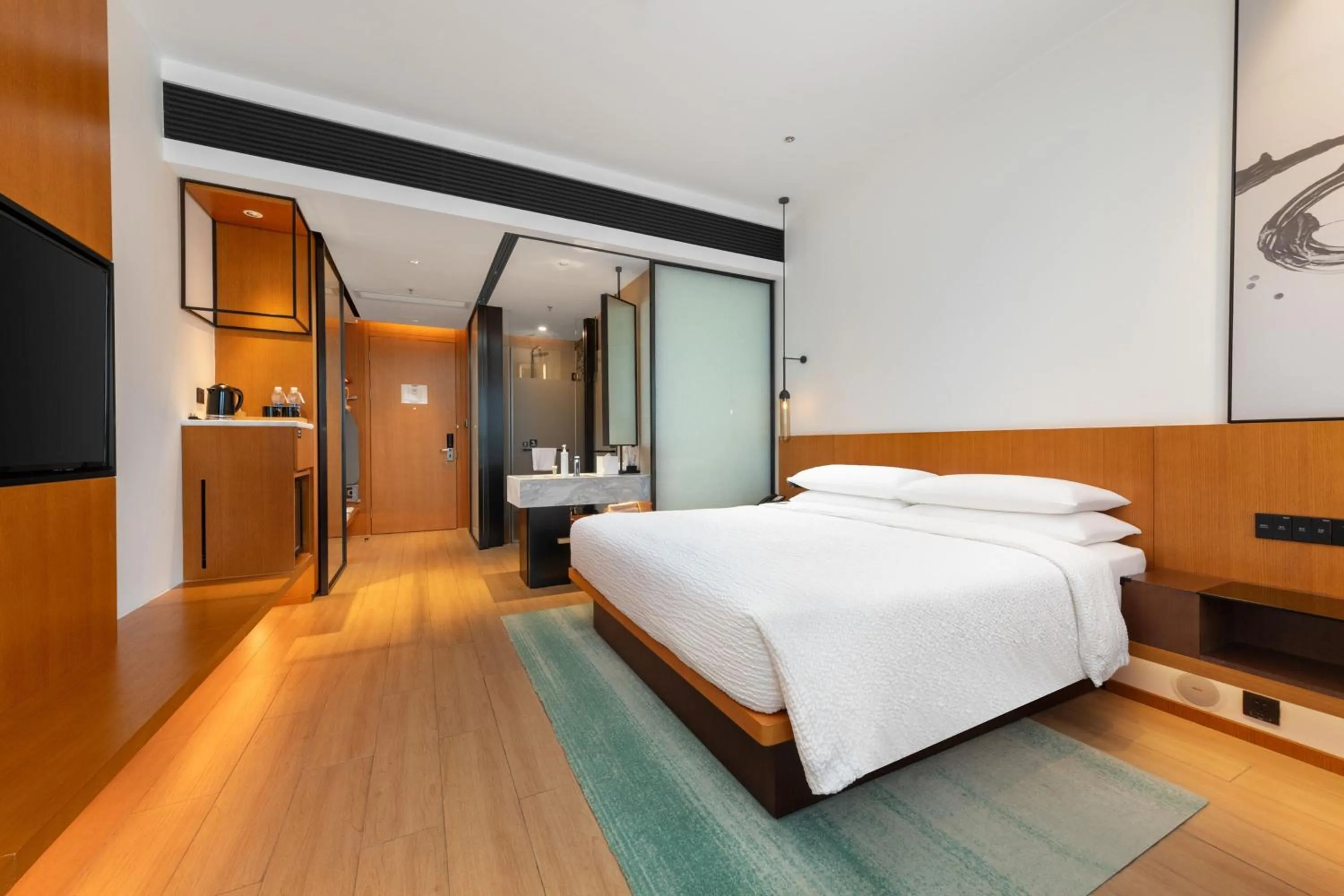Photo of the whole room, Bed in Fairfield by Marriott Zhuhai Xiangzhou