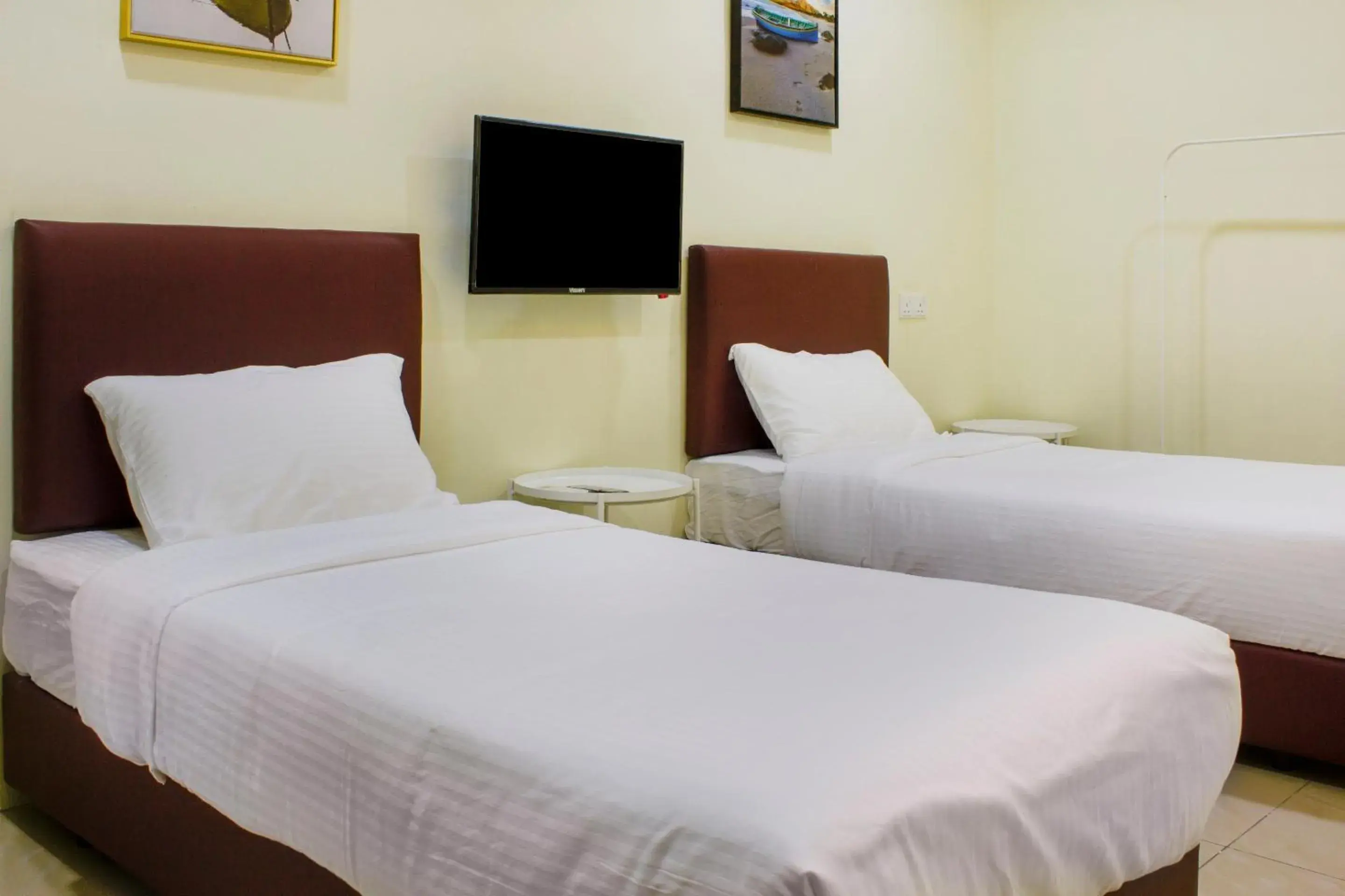 Standard Twin Room in Hotel O Roselyn Inn 2 Standard Twin Room in Hotel O Roselyn Inn 2