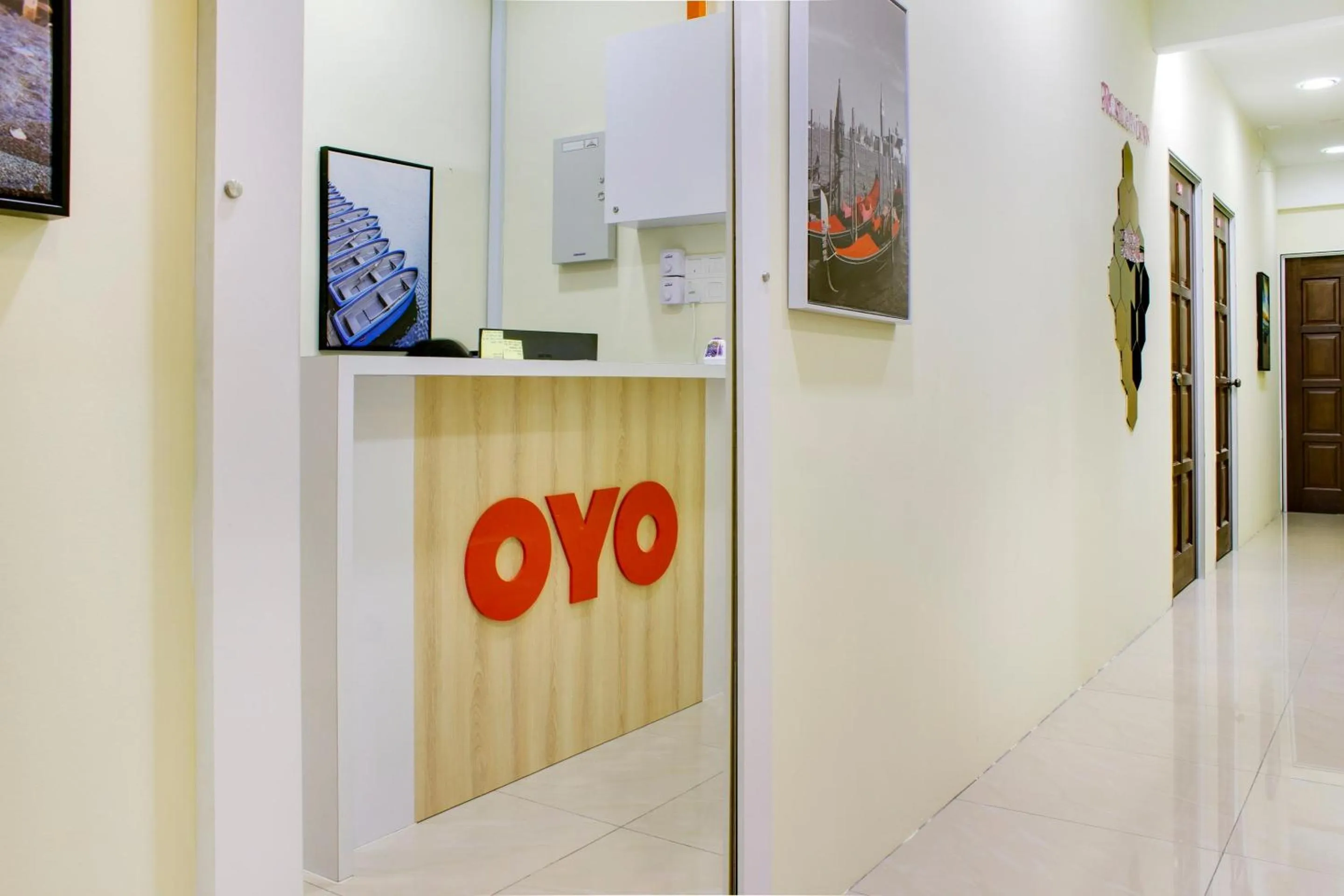 Lobby or reception in Hotel O Roselyn Inn 2