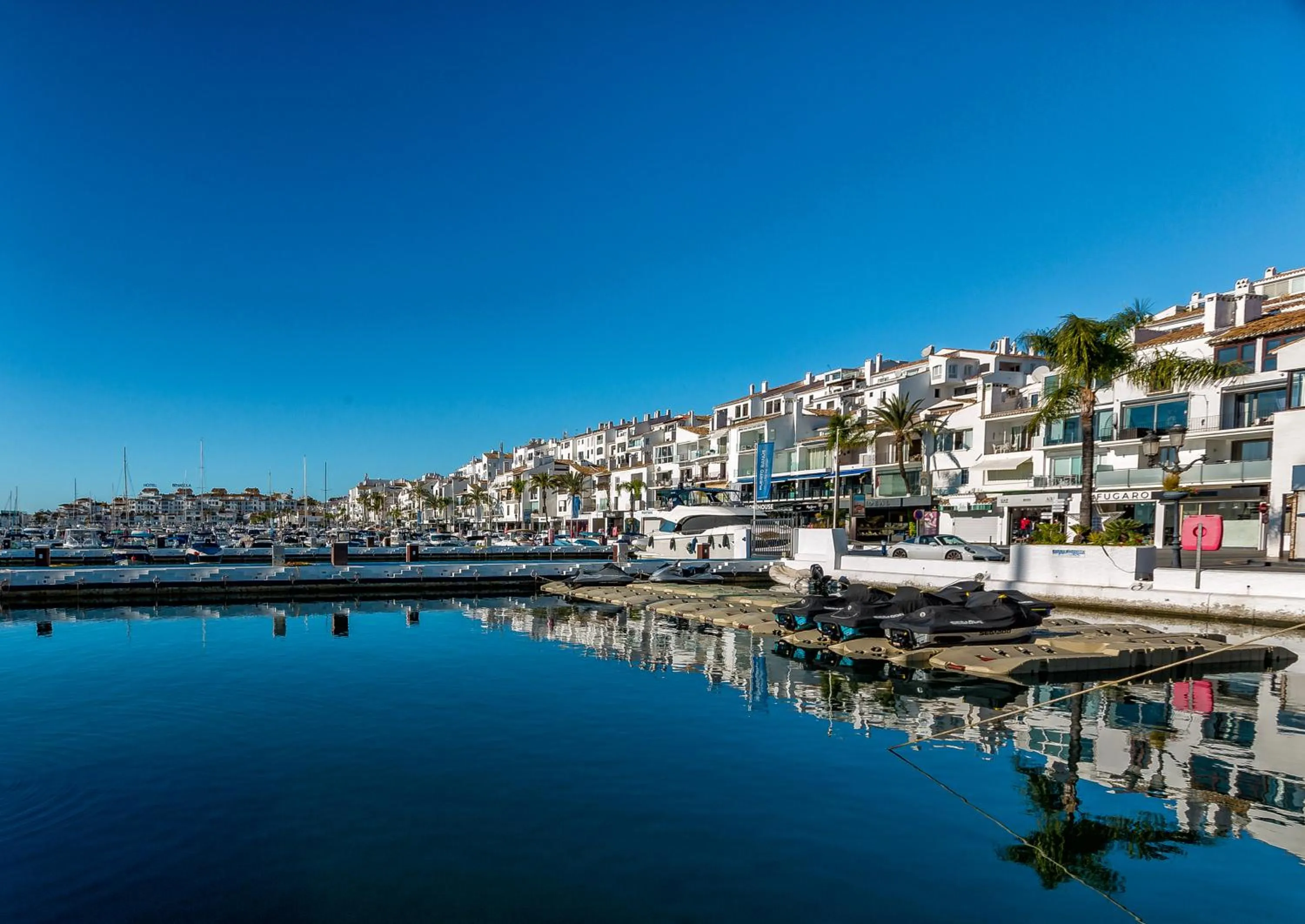 Bella Vista Puerto Banus apartment with sea views